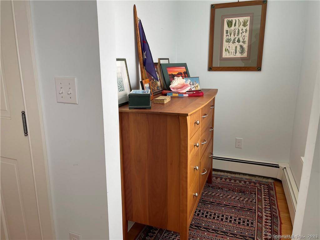 Stonington, CT 06378,15 Water Street