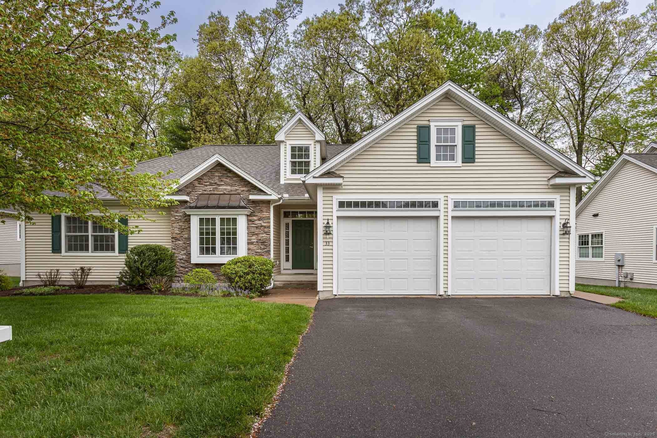 Manchester, CT 06040,33 Cheney Lane #33