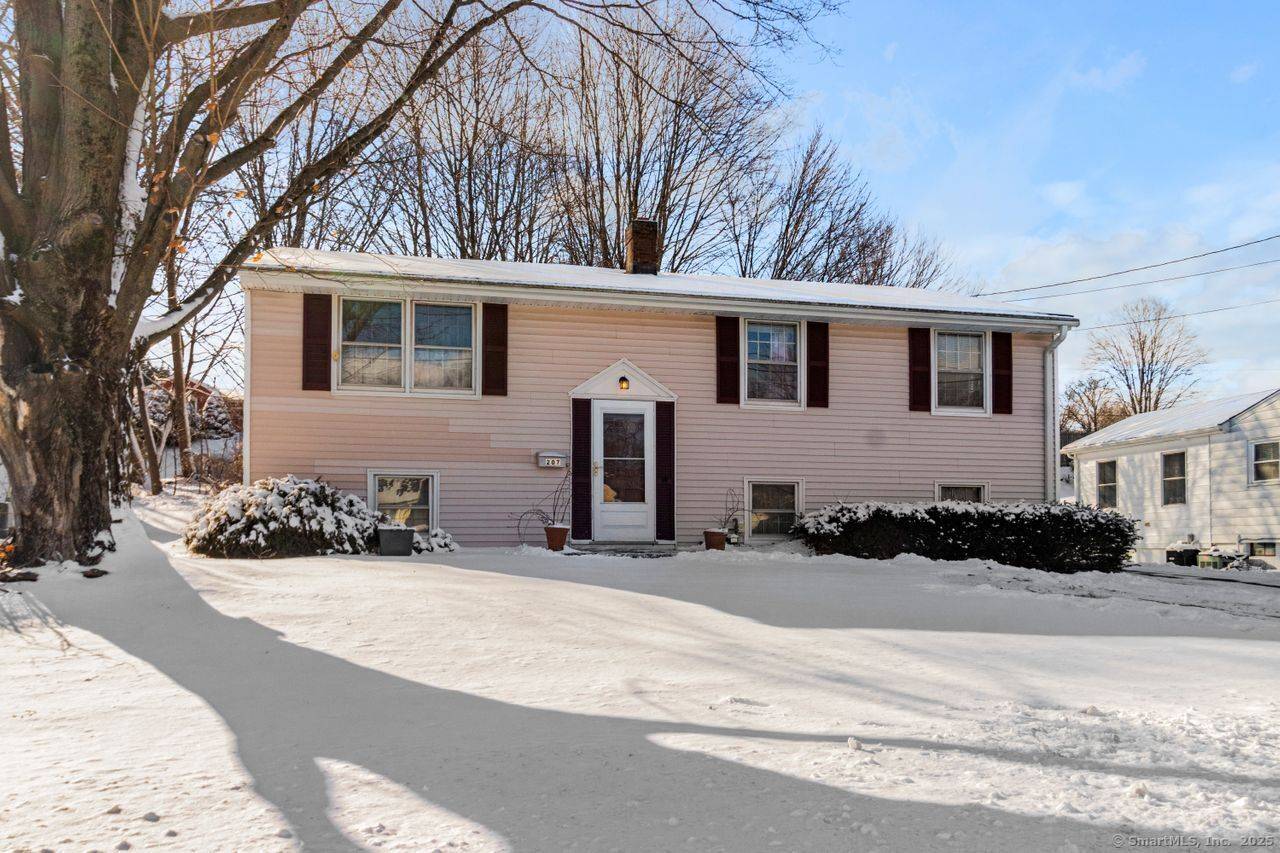 Ansonia, CT 06401,207 Prindle Avenue