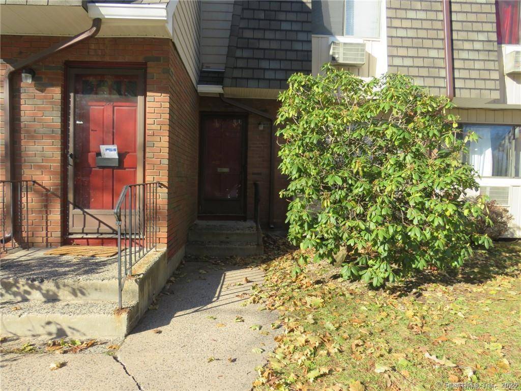Windsor, CT 06095,24 High Path Road #24