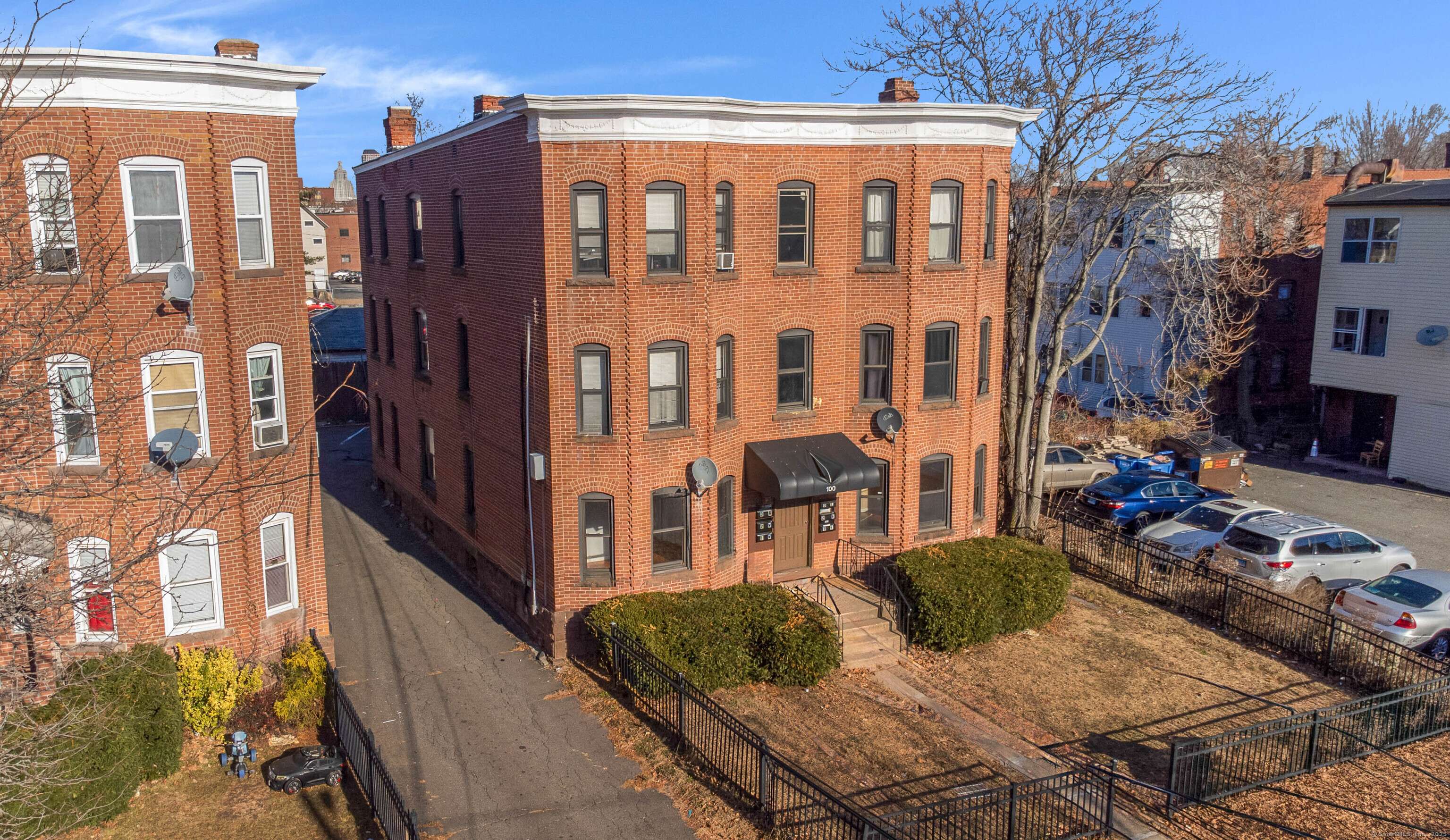 Hartford, CT 06114,100 Preston Street