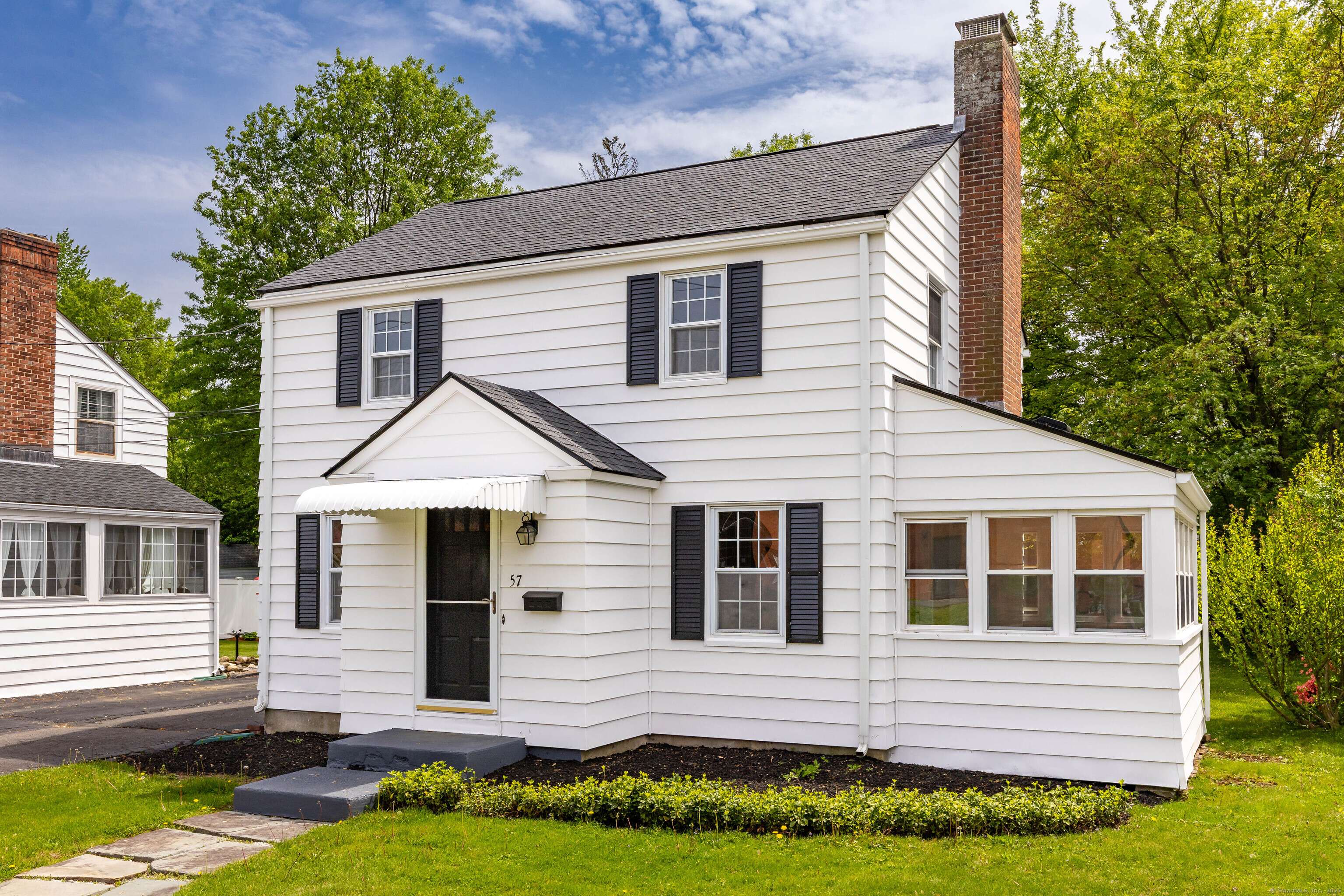 West Hartford, CT 06119,57 Saint James Street