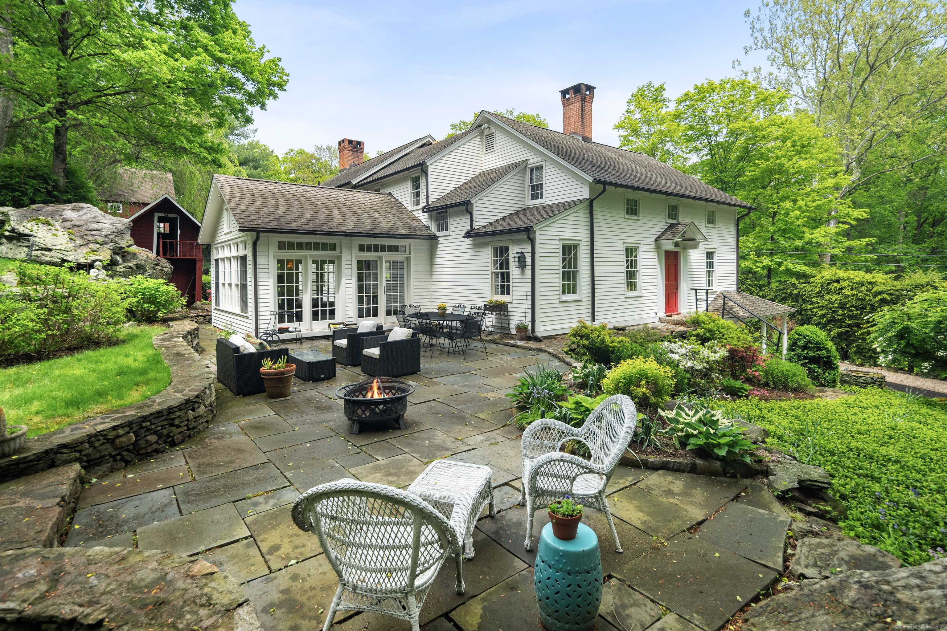 New Canaan, CT 06840,247 Mill Road