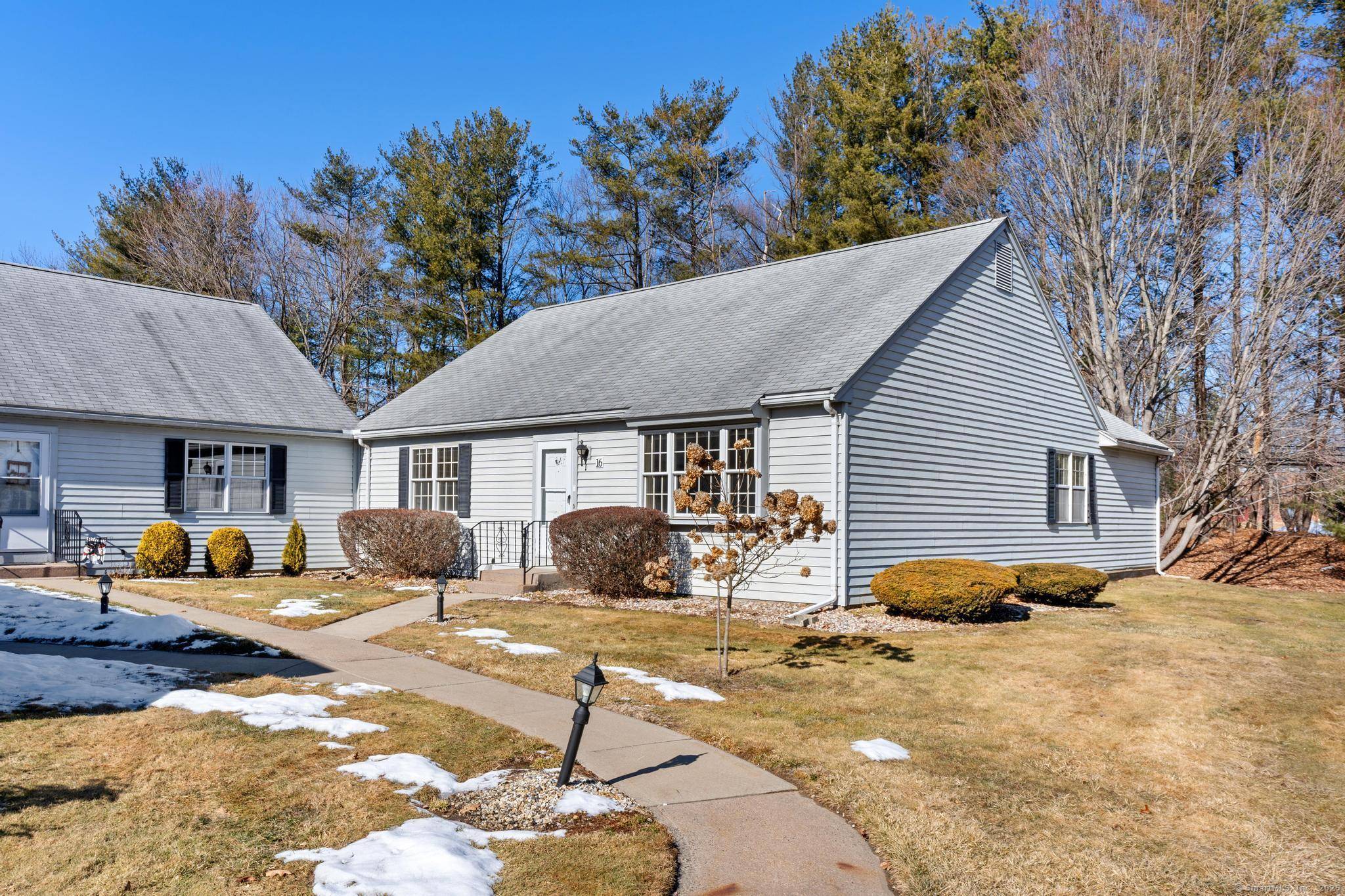 Suffield, CT 06078,16 Strathmore Lane