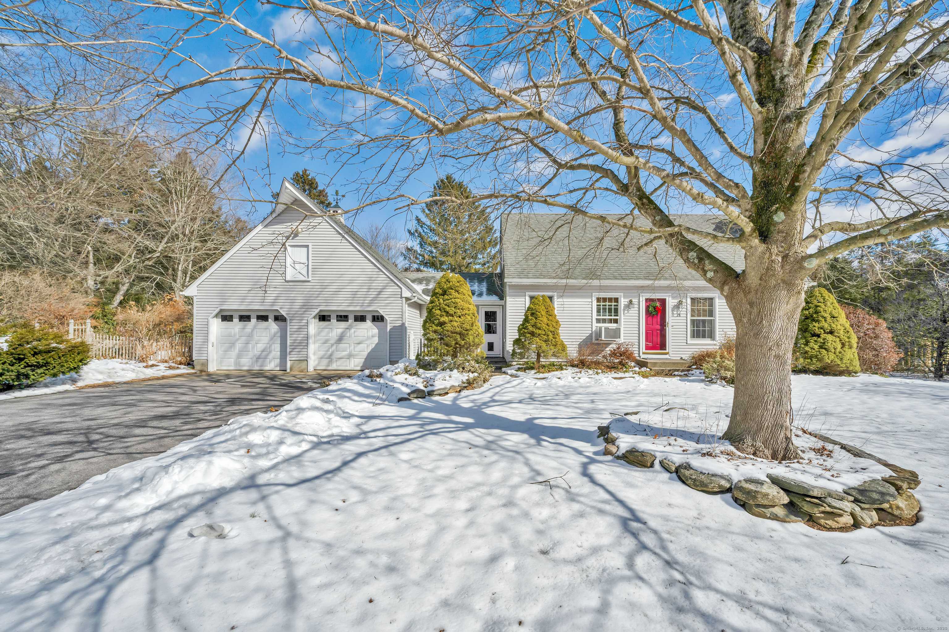 Mansfield, CT 06250,28 Clear View Drive