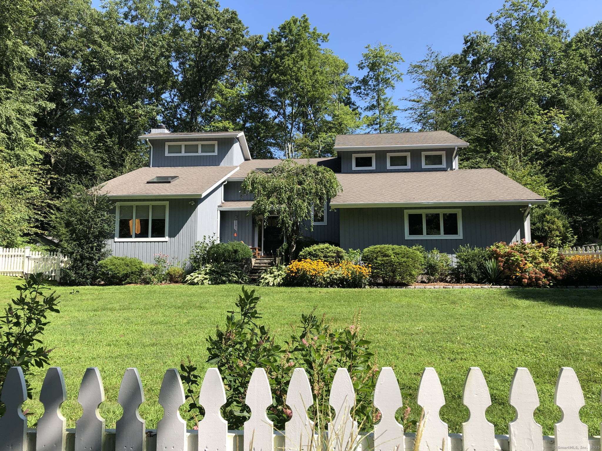 Stamford, CT 06903,28 Merriland Road