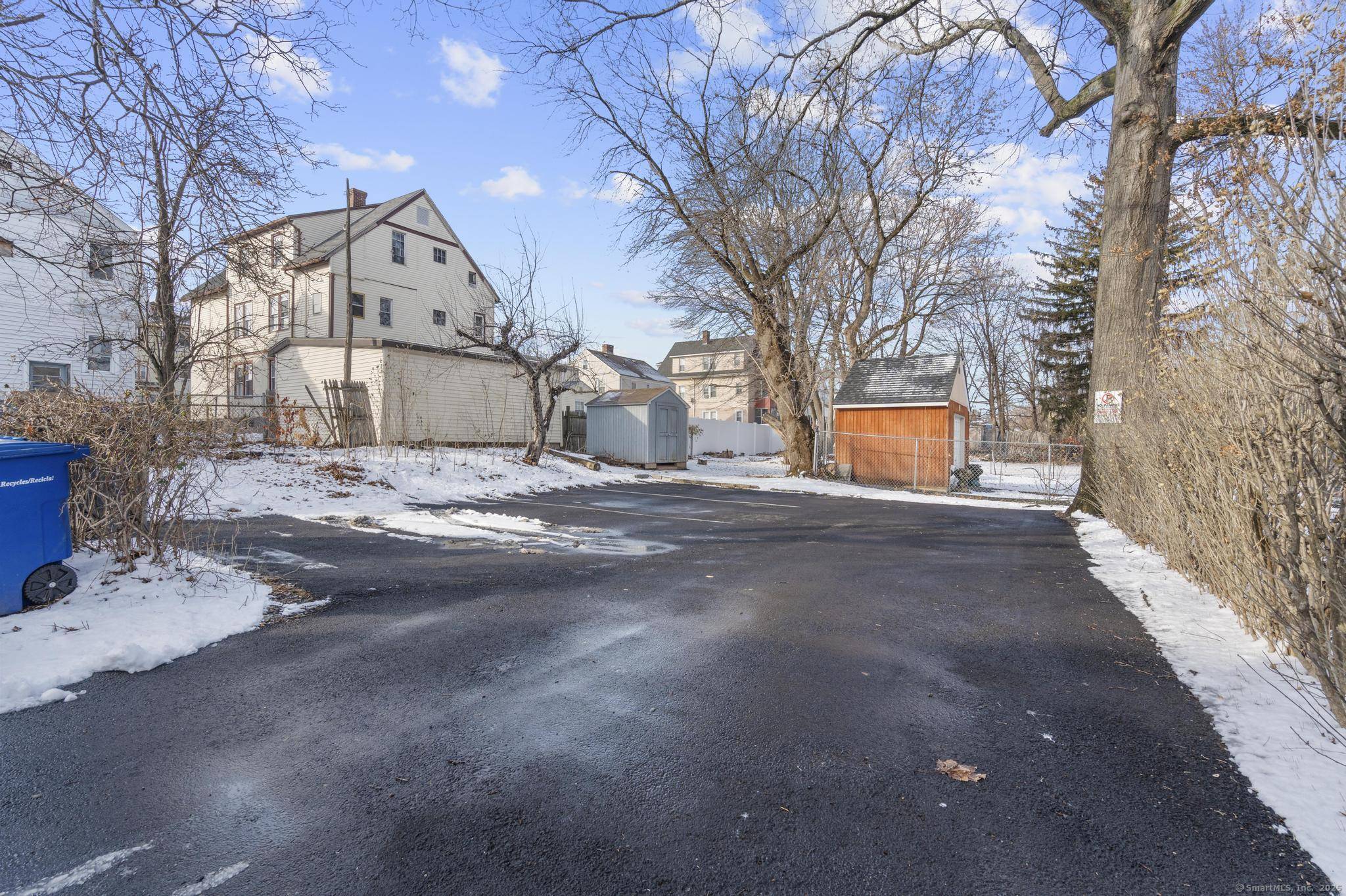 Hartford, CT 06114,20 Roxbury Street