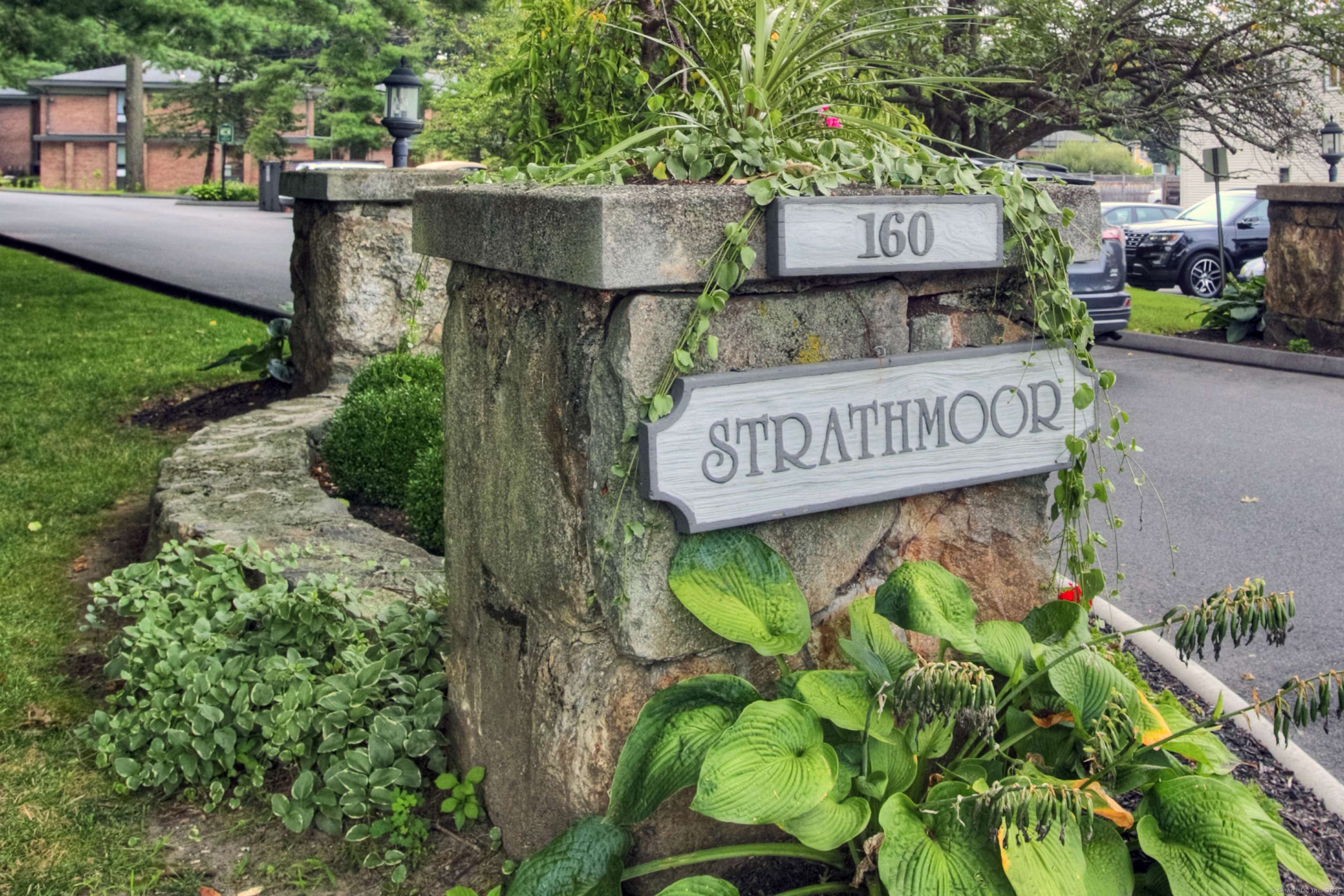 Fairfield, CT 06825,160 Fairfield Woods Road #APT 2