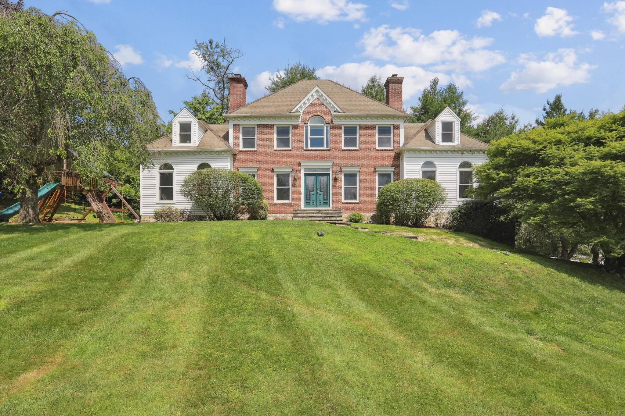 Danbury, CT 06811,6 Society Hill Road