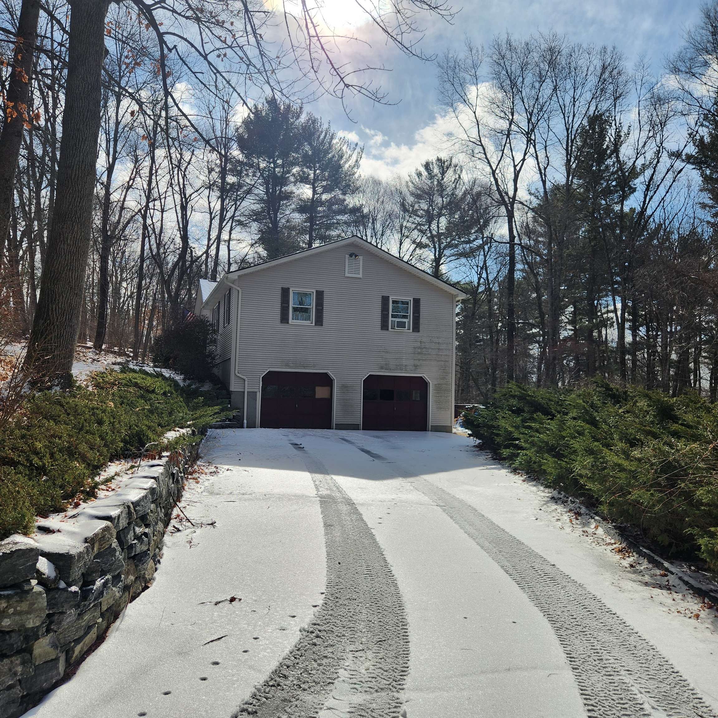 Lebanon, CT 06249,277 Cook Hill Road