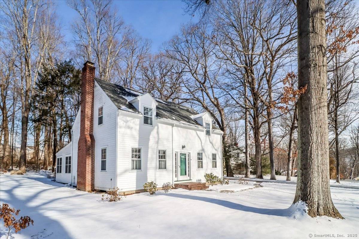 New Milford, CT 06776,68 Marwick Manor