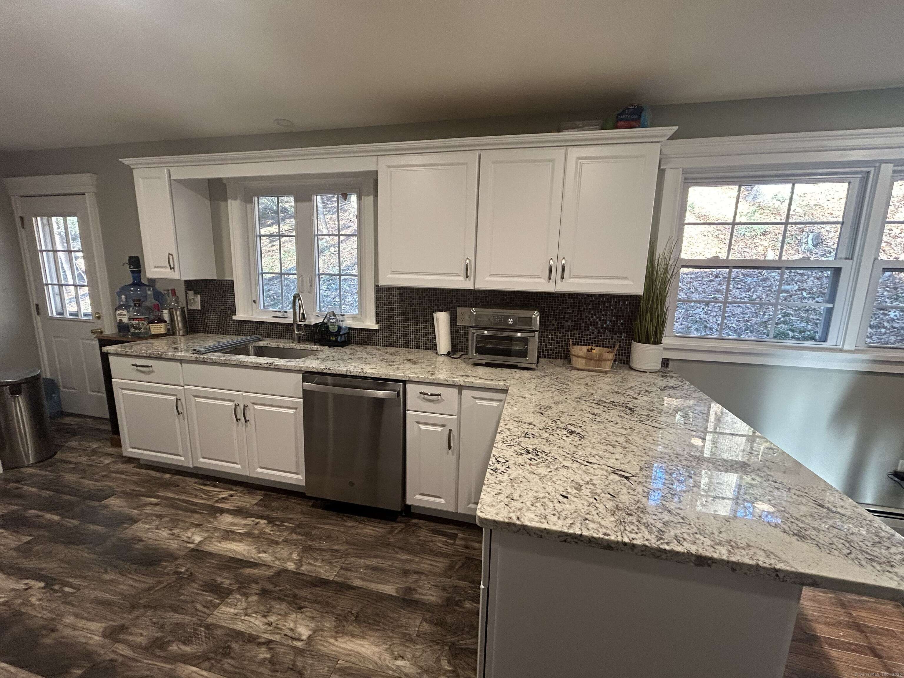 Southbury, CT 06488,60 Riverhill Road