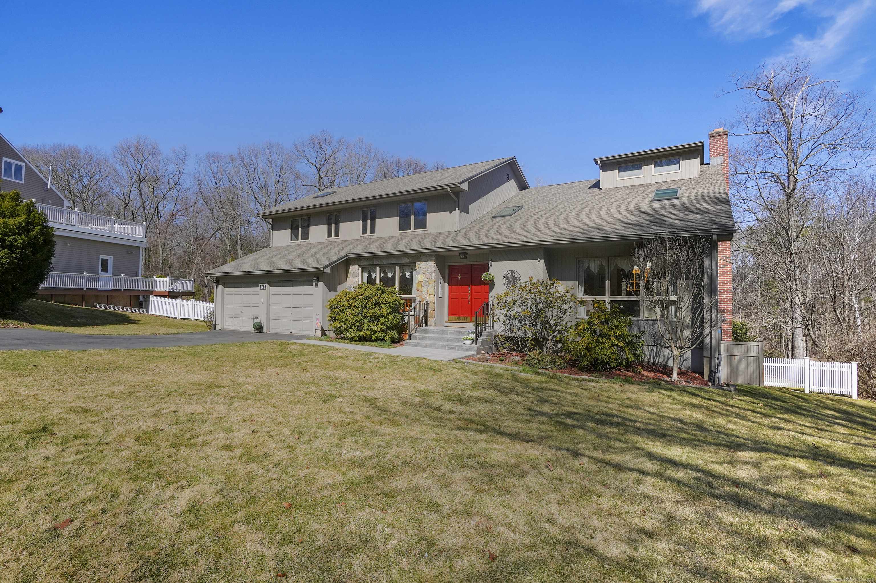 Farmington, CT 06085,140 Oakridge