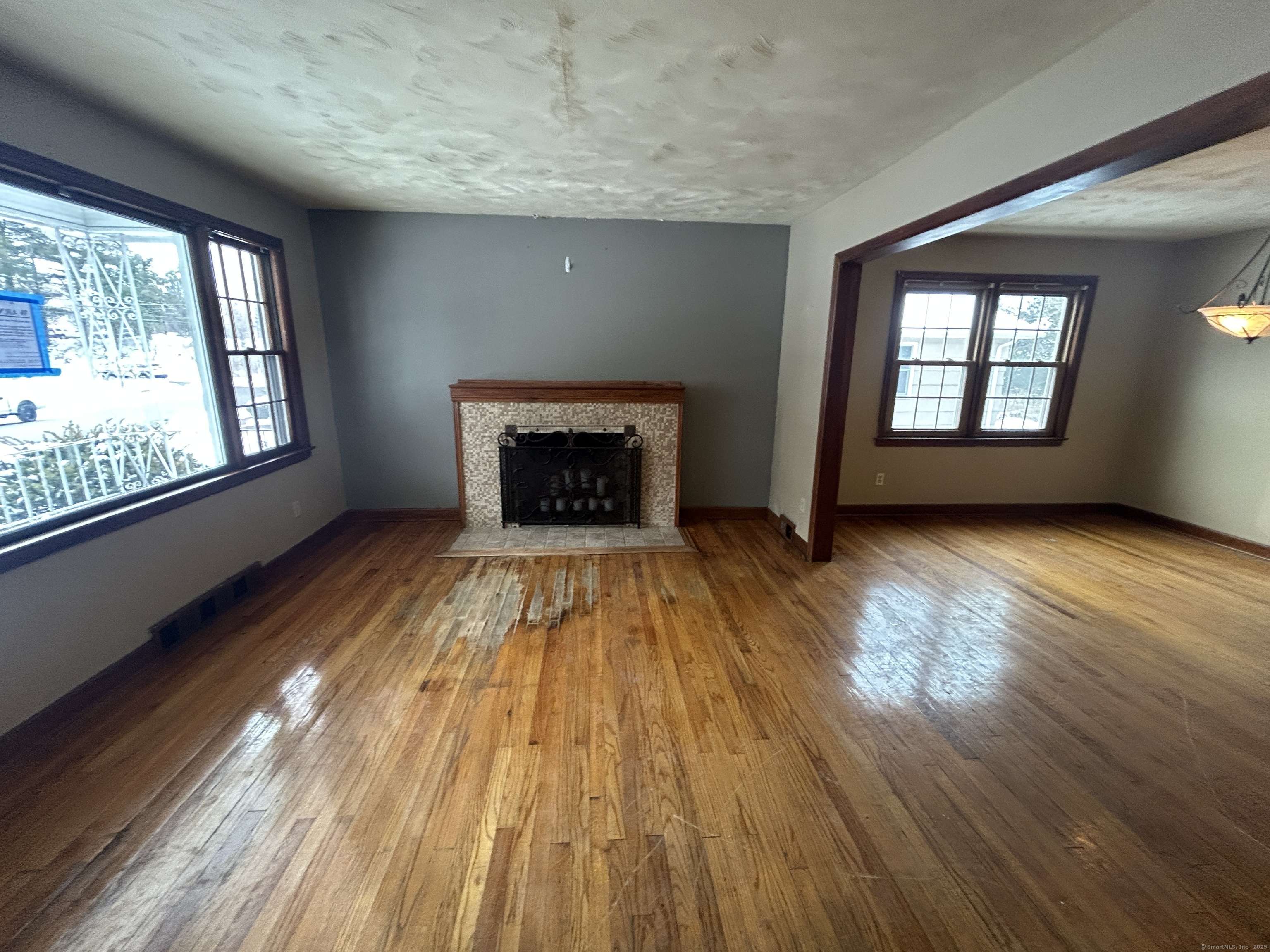Hamden, CT 06518,46 Colony Street