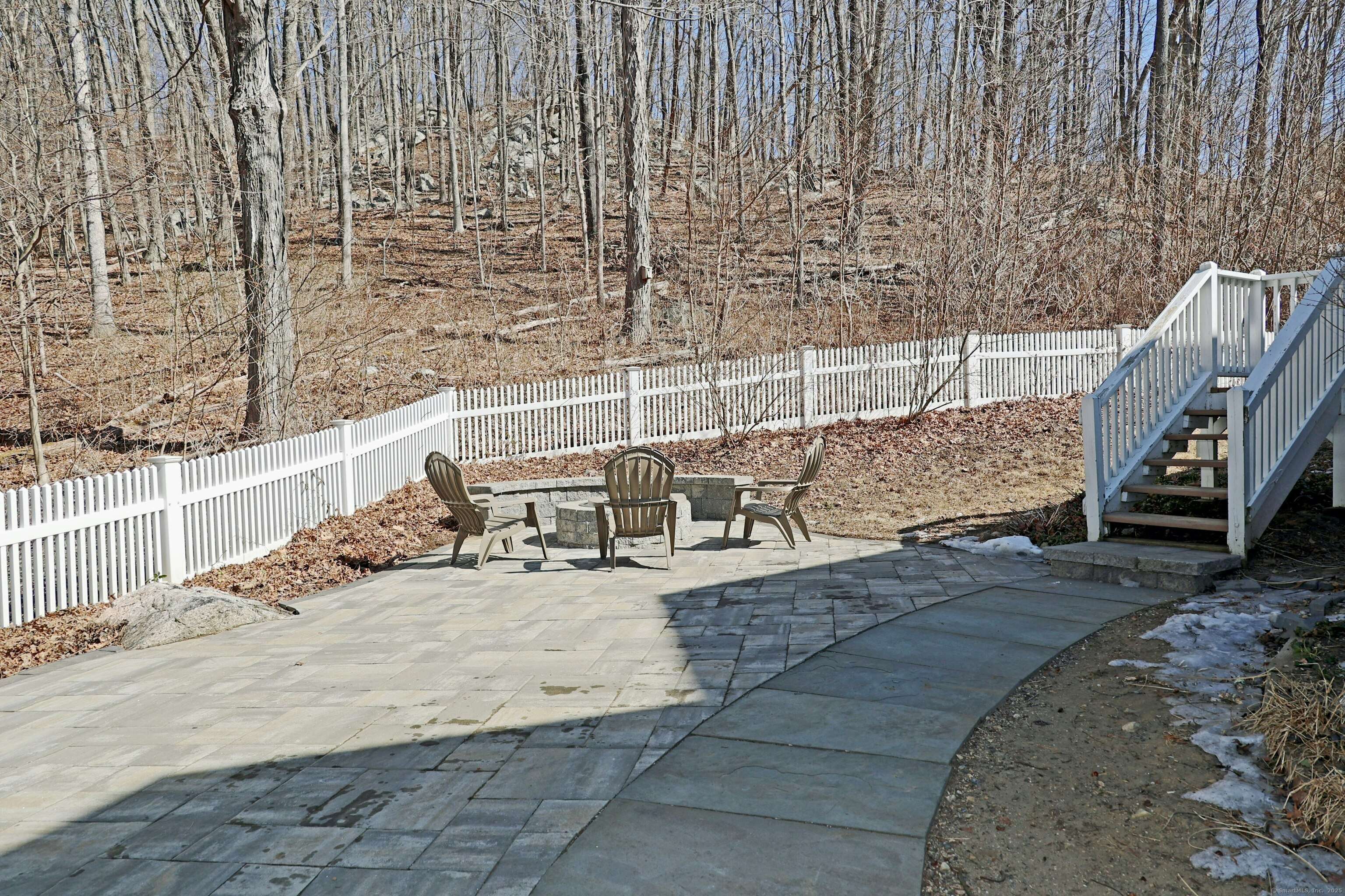 Redding, CT 06896,11 Limekiln Road
