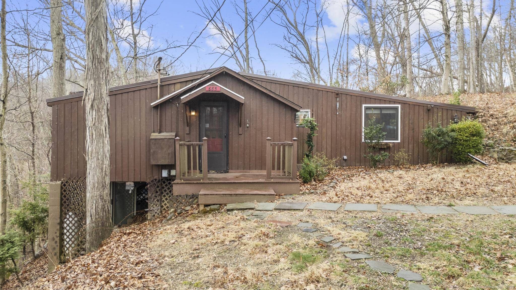 Southbury, CT 06488,683 Berkshire Road