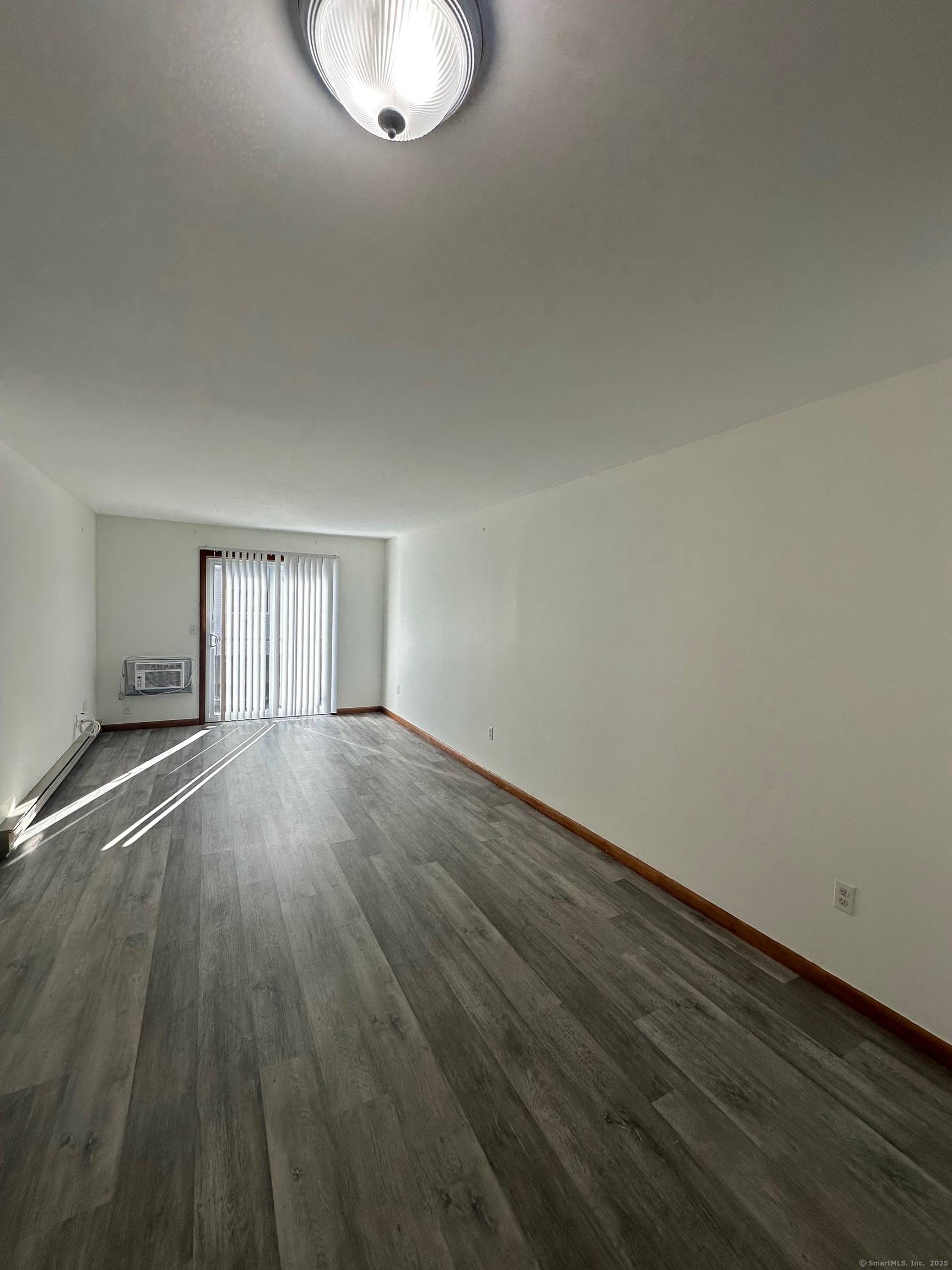 Stratford, CT 06615,115 Short Beach Road #103