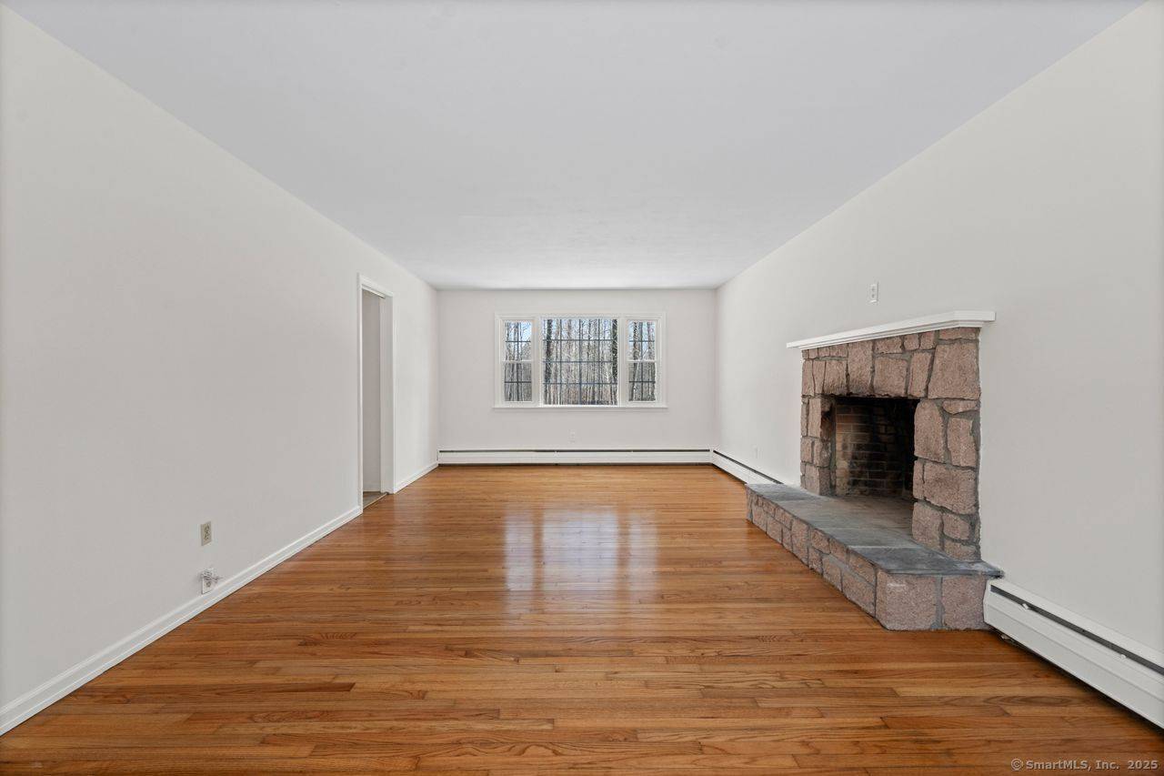 Madison, CT 06443,102 Ridge Road