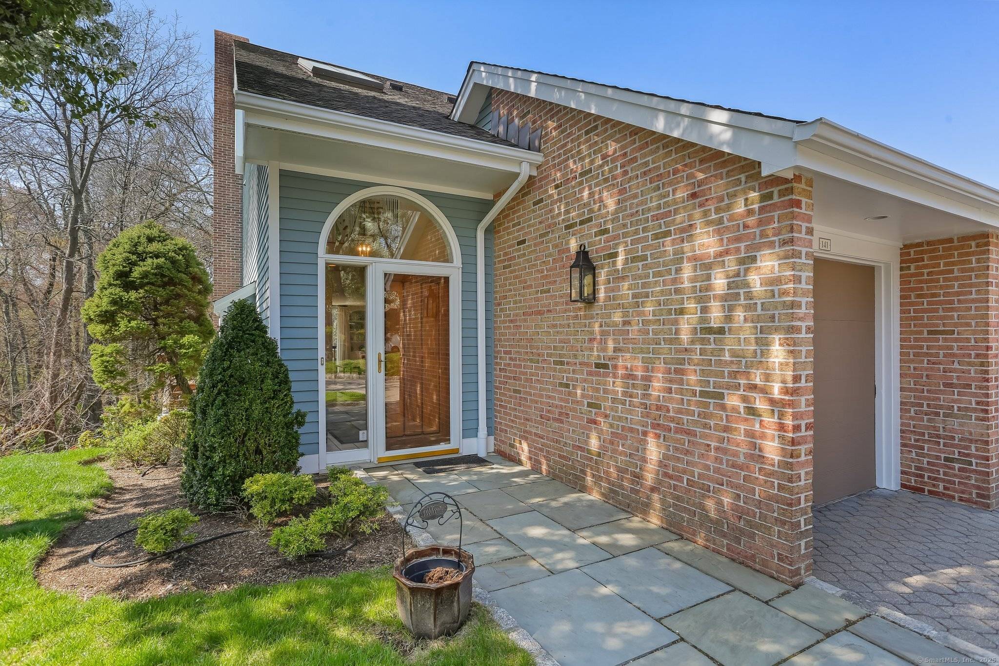 Westport, CT 06880,141 Regents Park