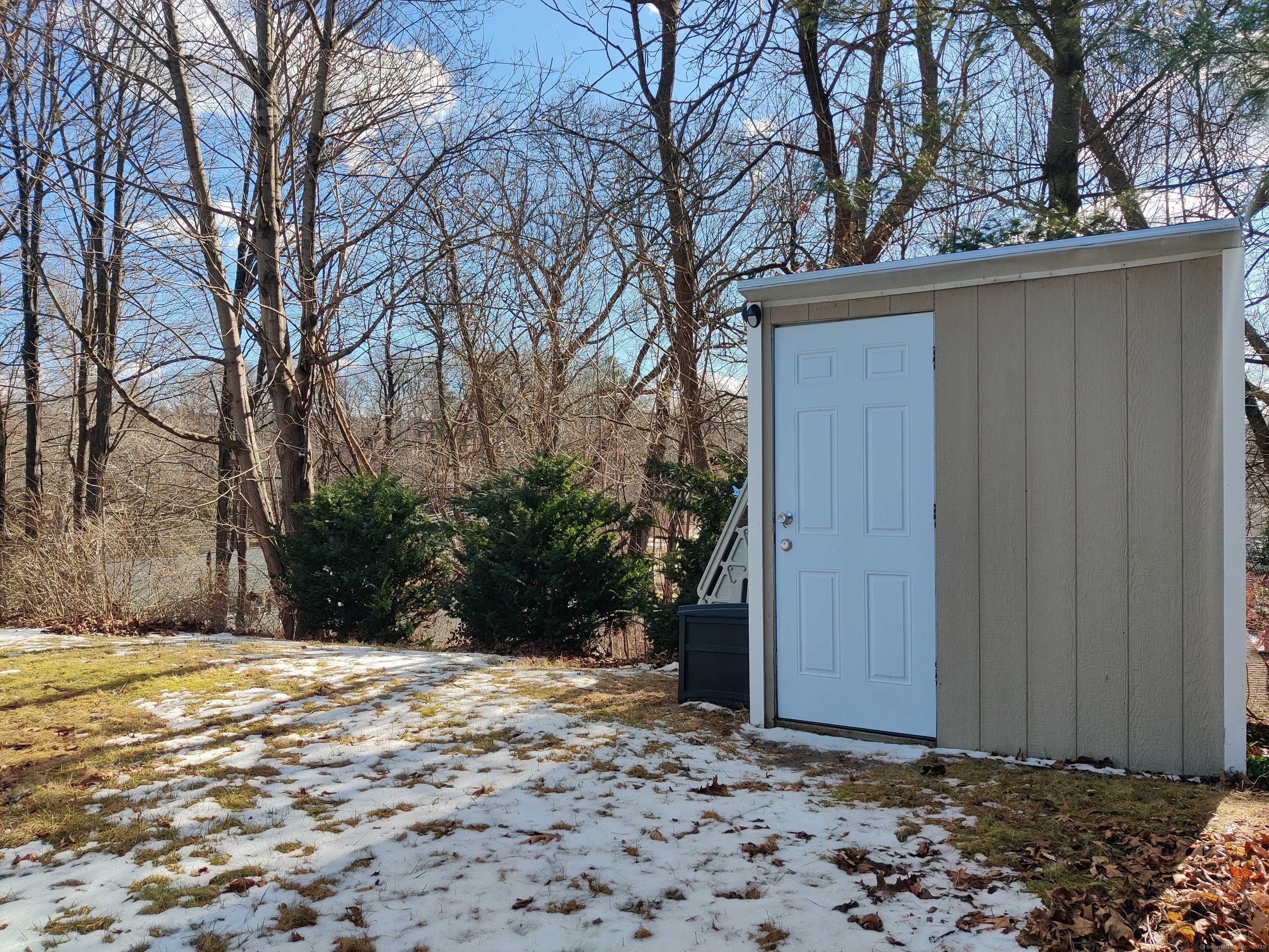 Manchester, CT 06040,304 Autumn Street
