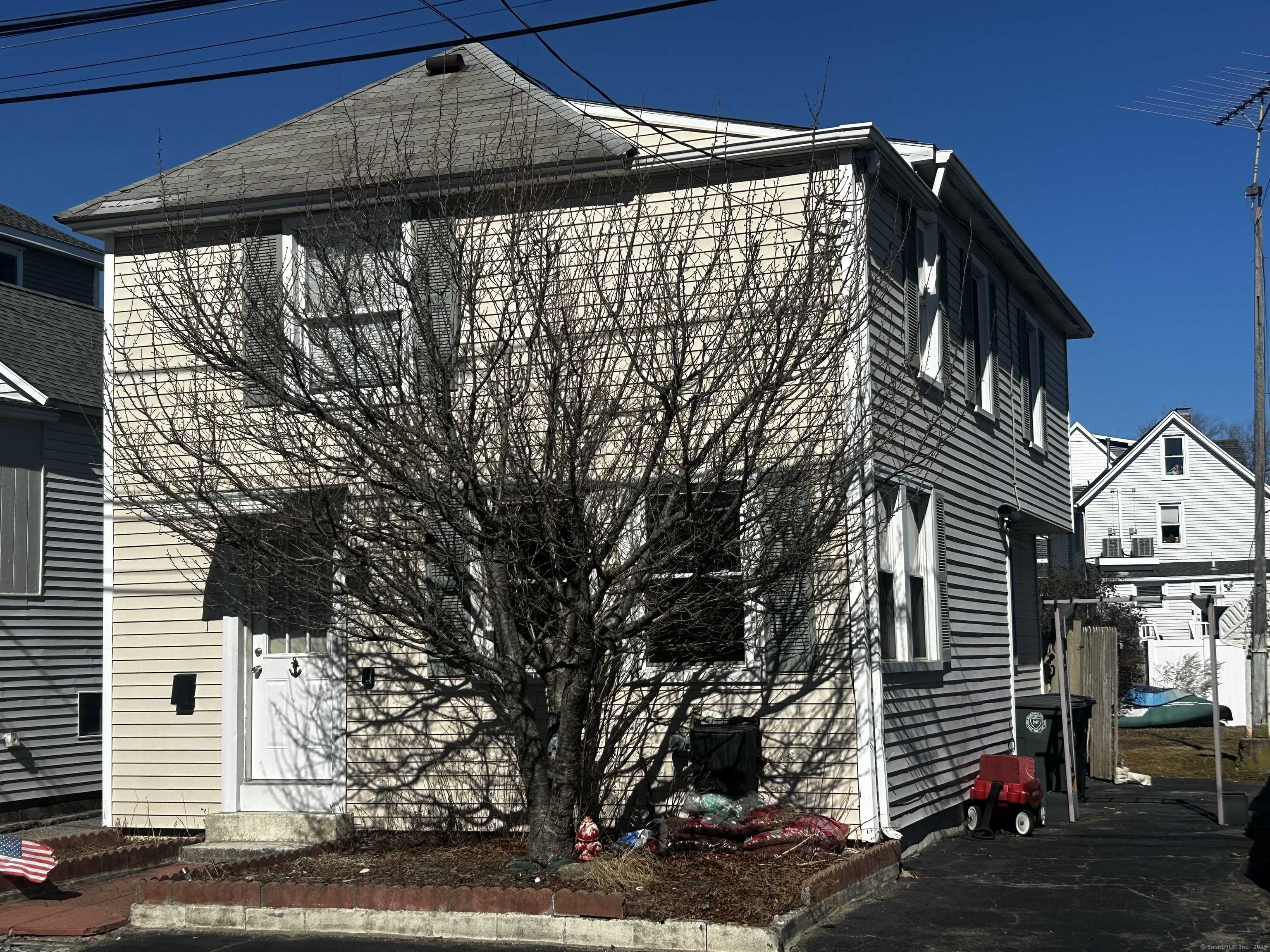 Milford, CT 06460,17 Blair Street