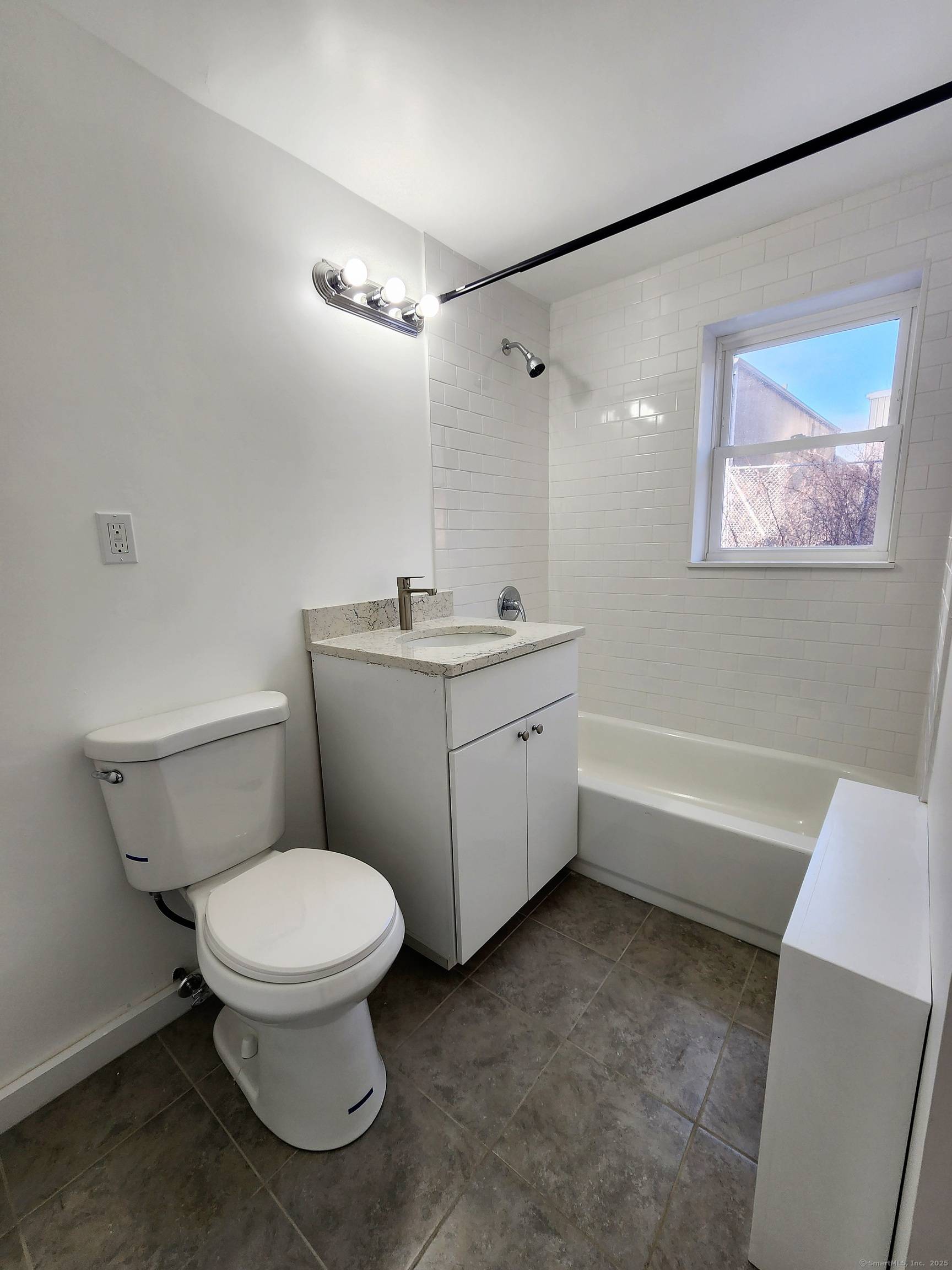 Hartford, CT 06114,930 Wethersfield Avenue #APT 4