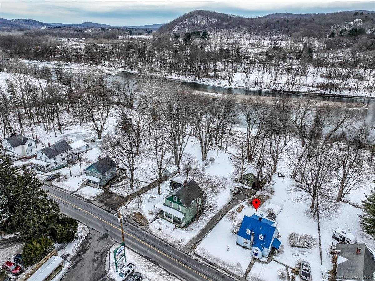 New Milford, CT 06776,129 Housatonic Avenue