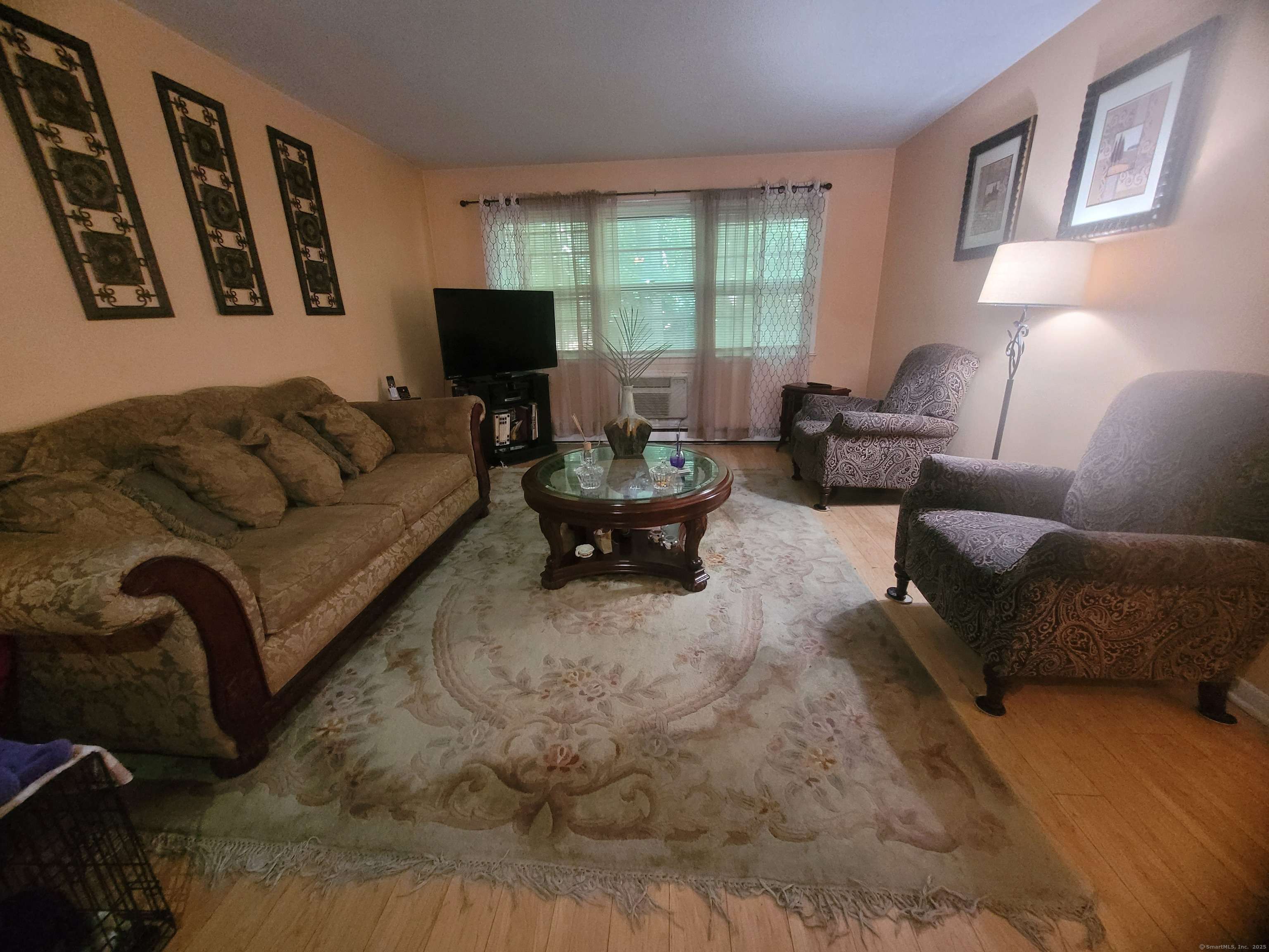 Hamden, CT 06517,1730 State Street #208