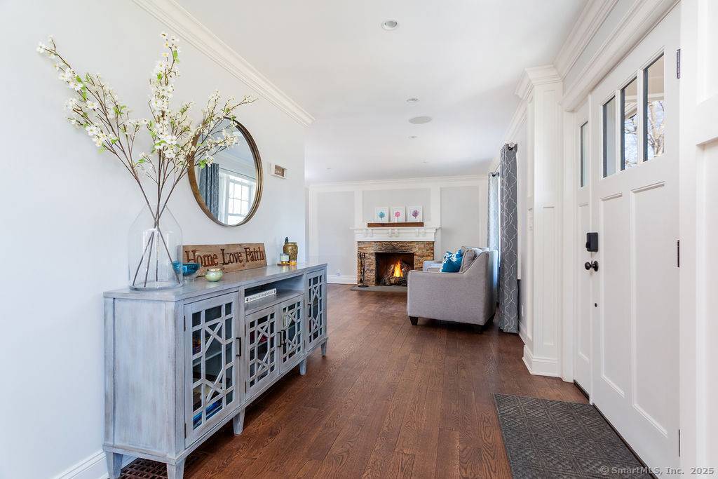 Greenwich, CT 06870,30 Arnold Street