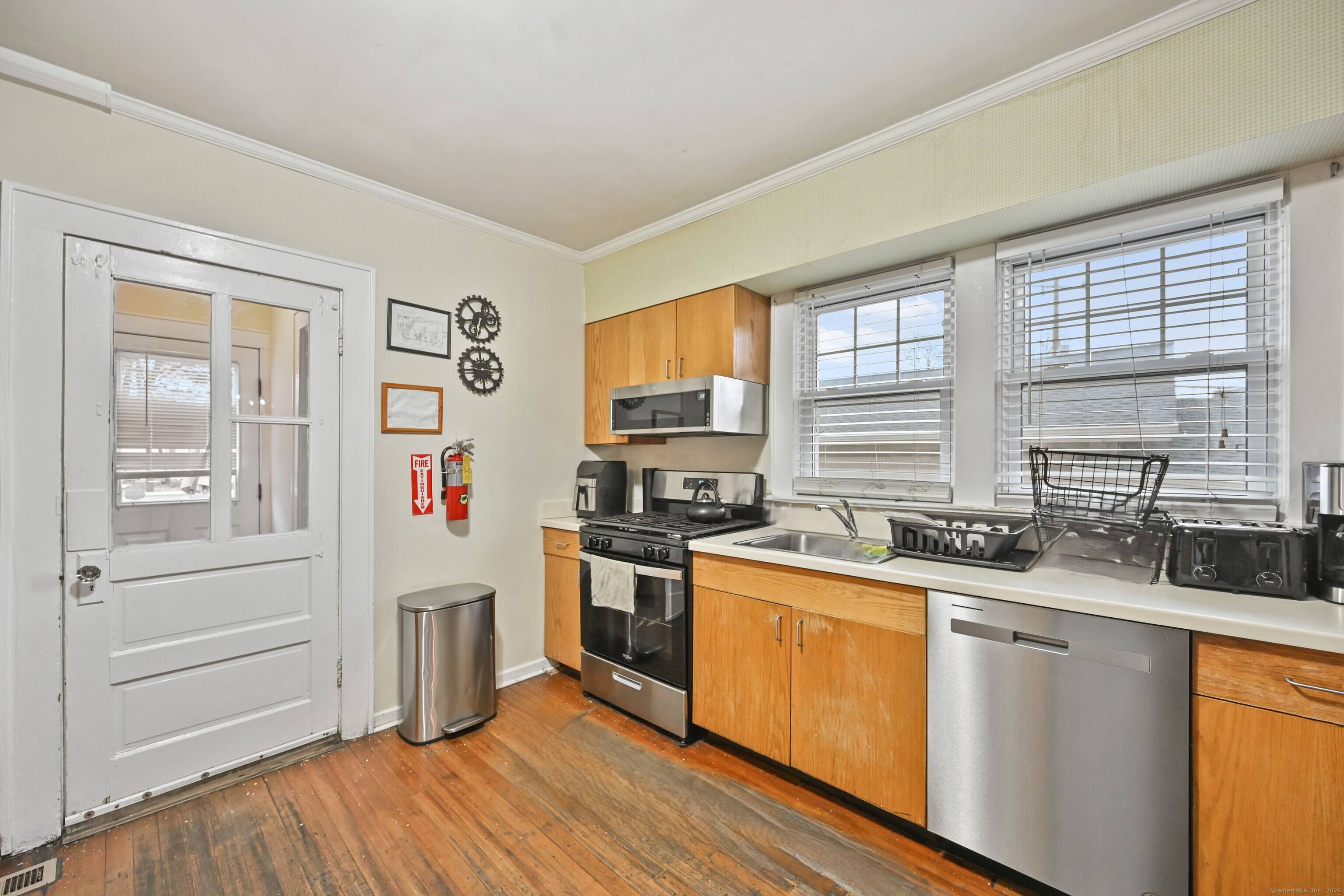 Stamford, CT 06906,321 Glenbrook Road