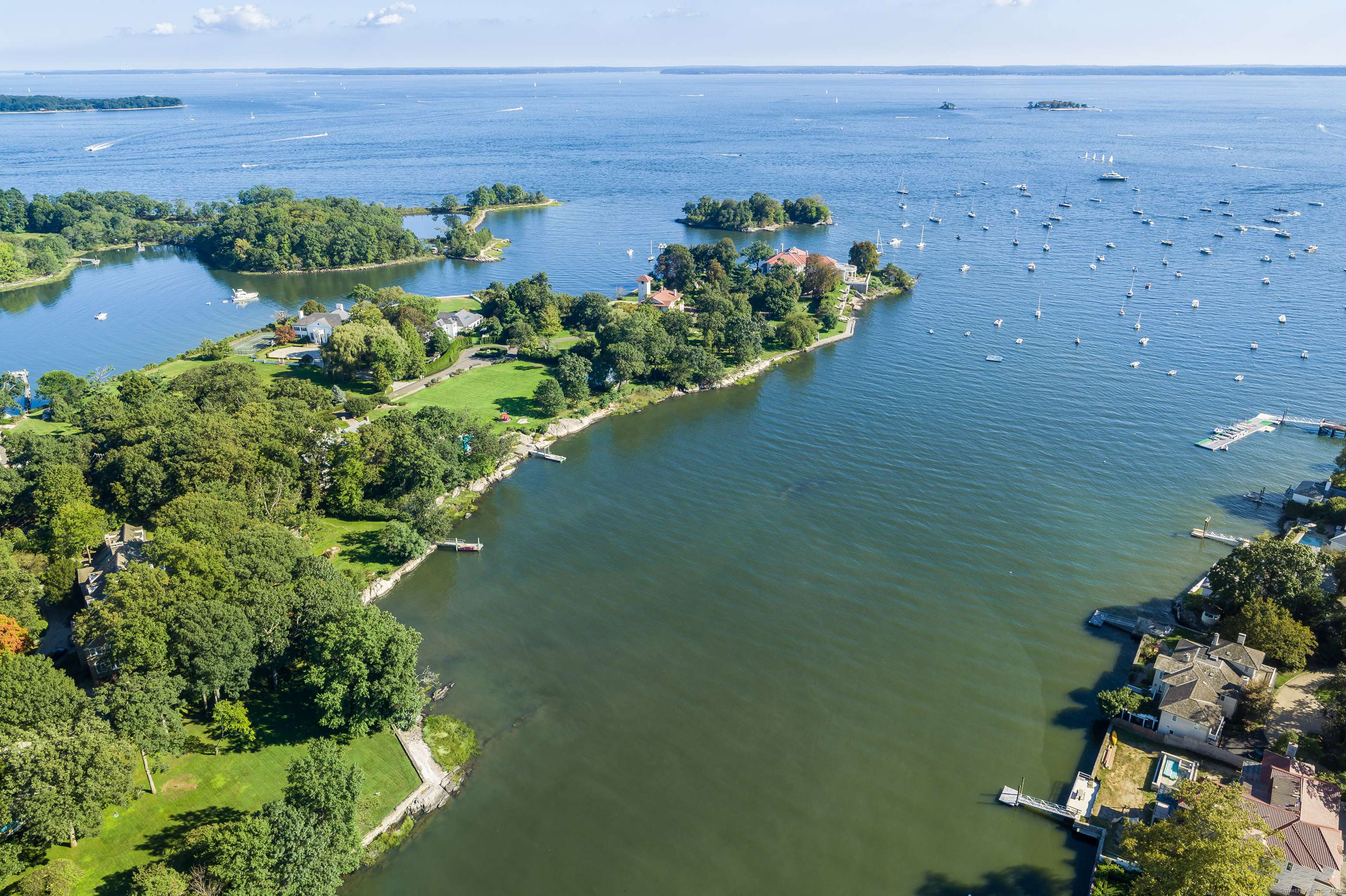 Greenwich, CT 06830,2 Vista Drive