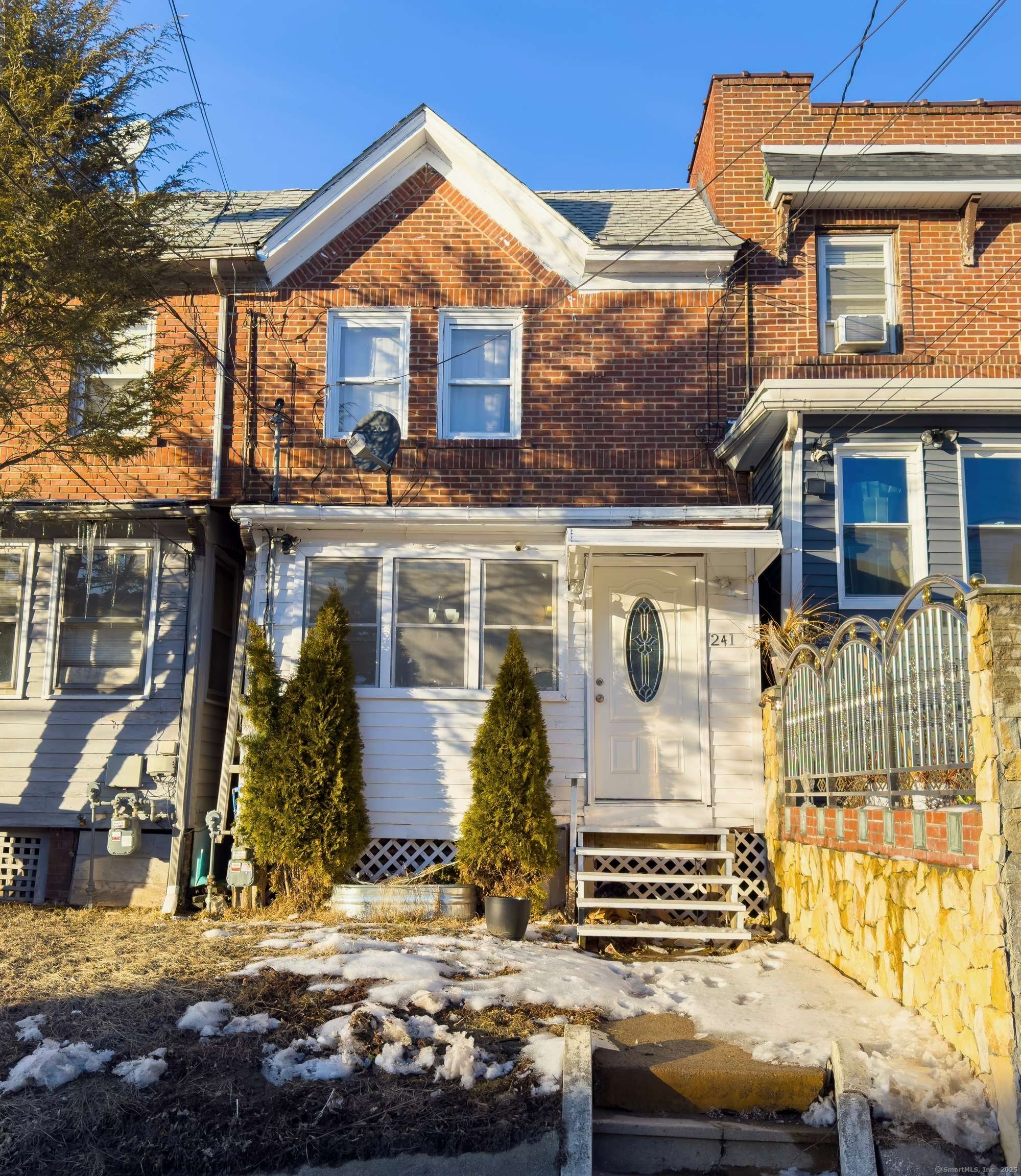 Waterbury, CT 06704,241 Wood Street