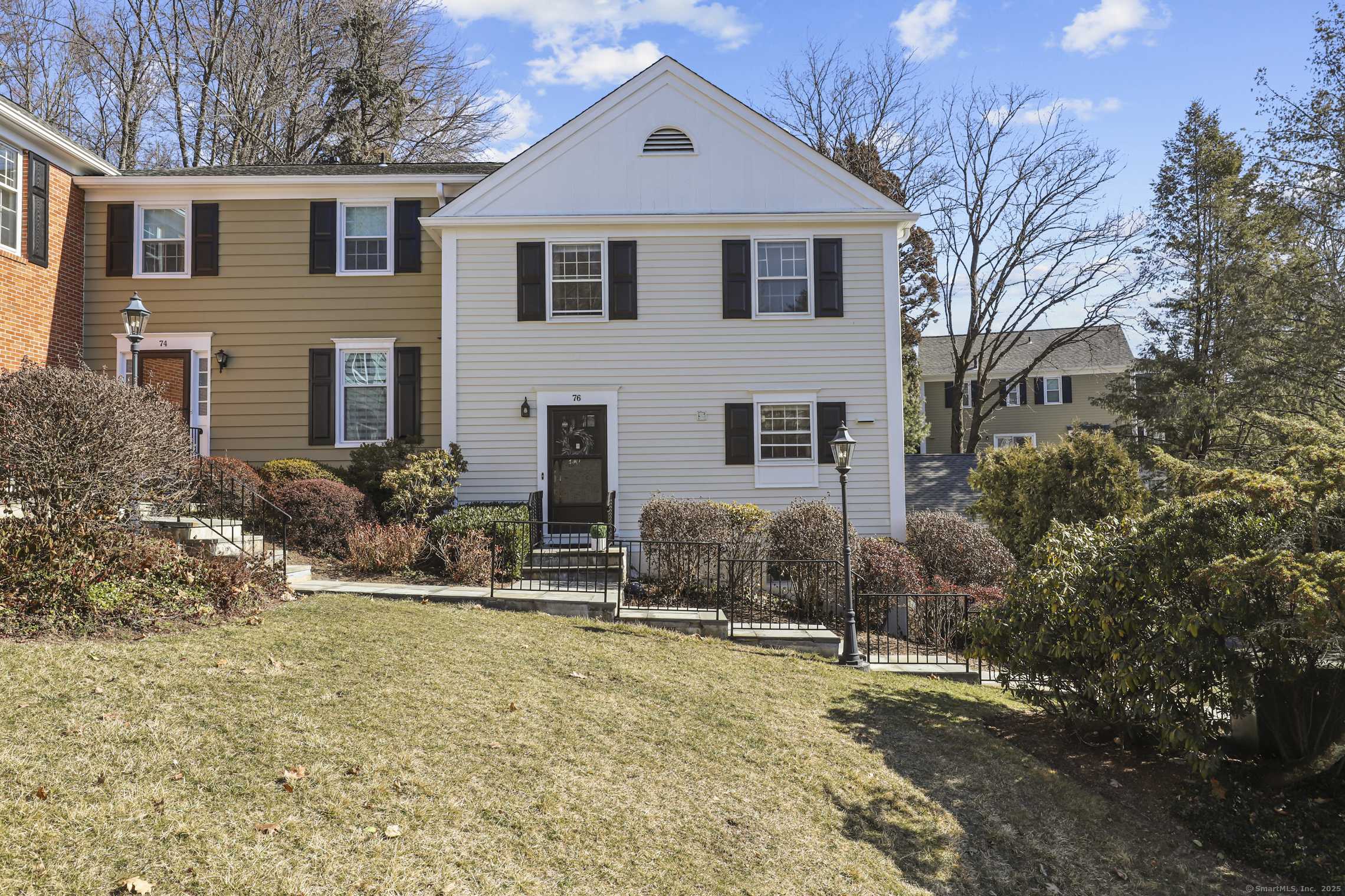 Greenwich, CT 06831,76 Greenwich Hills Drive