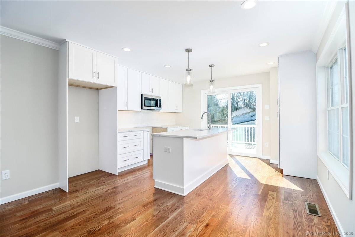 Bethel, CT 06801,42 Plumtrees Road #7