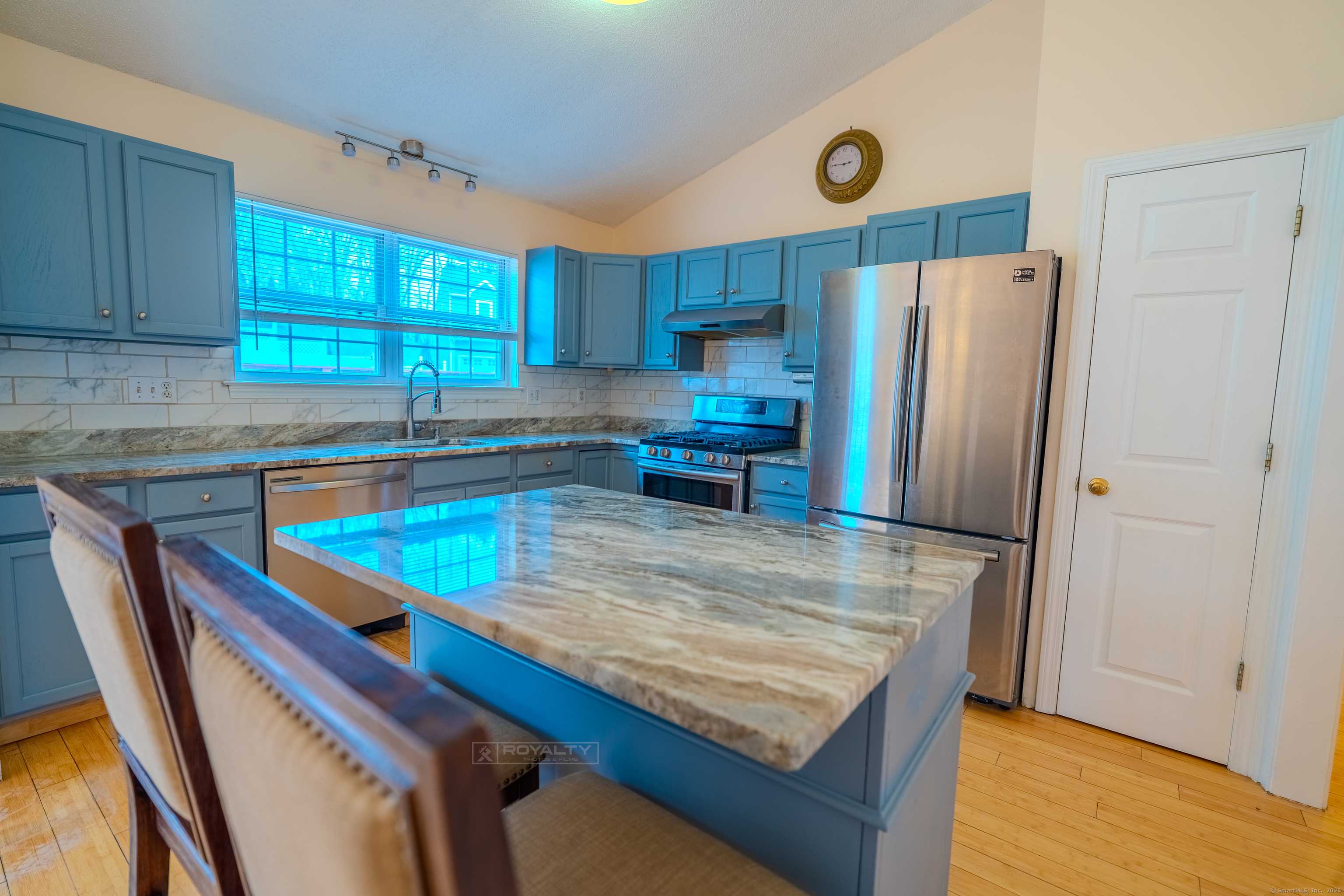 Meriden, CT 06450,37 Schwink Drive