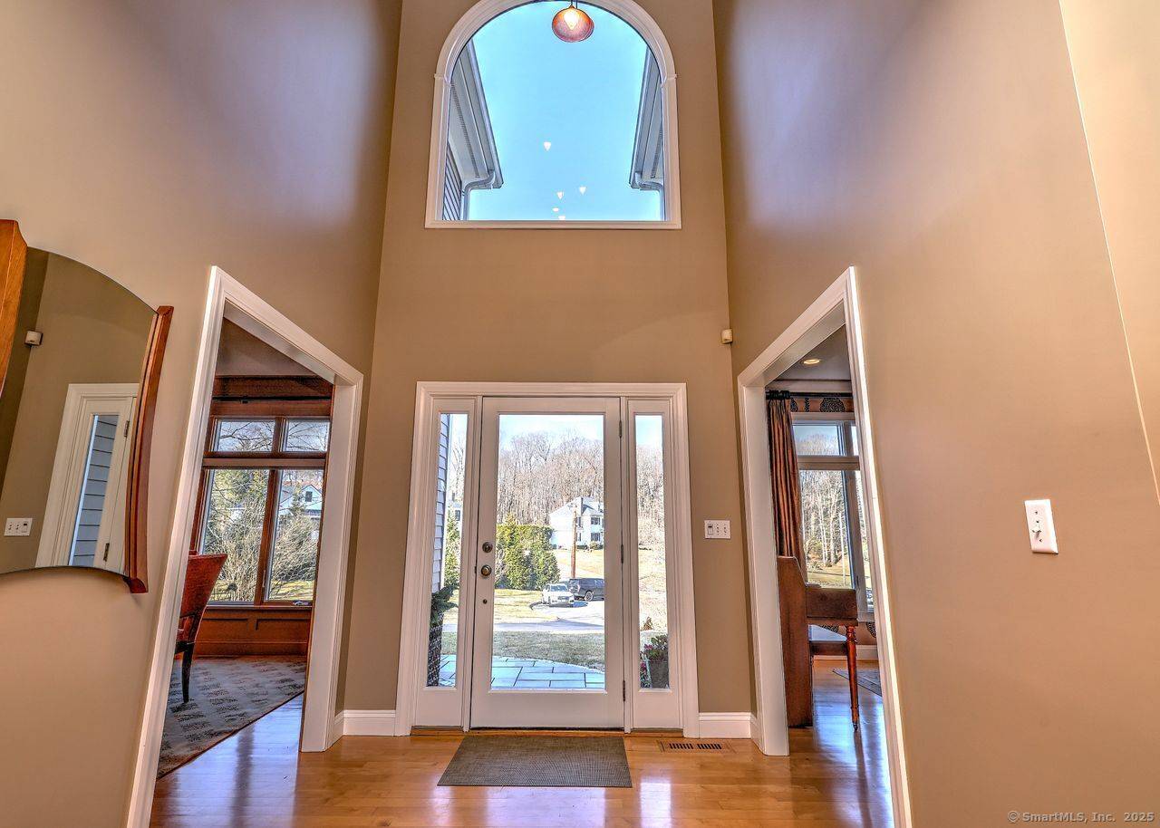 Trumbull, CT 06611,51 Tudor Lane