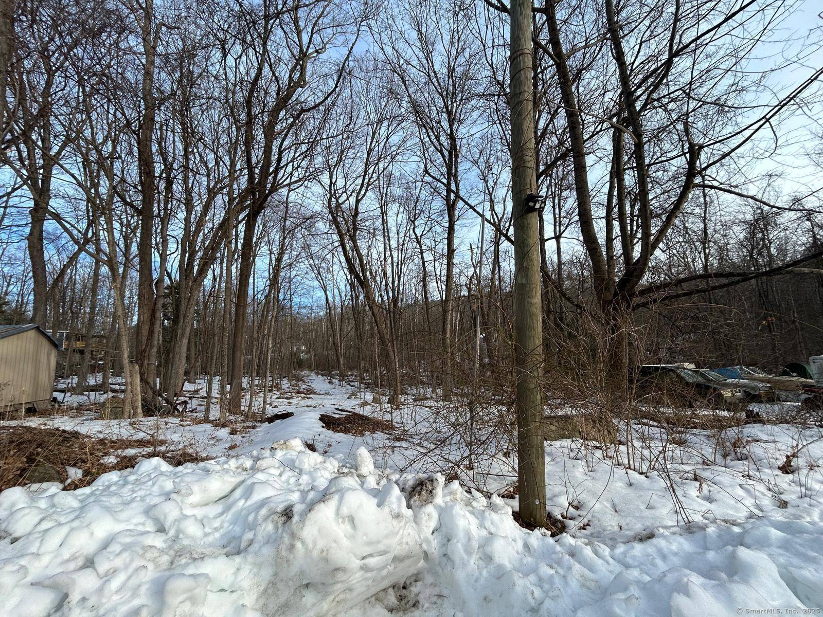 Winchester, CT 06098,320 White Oak Trail