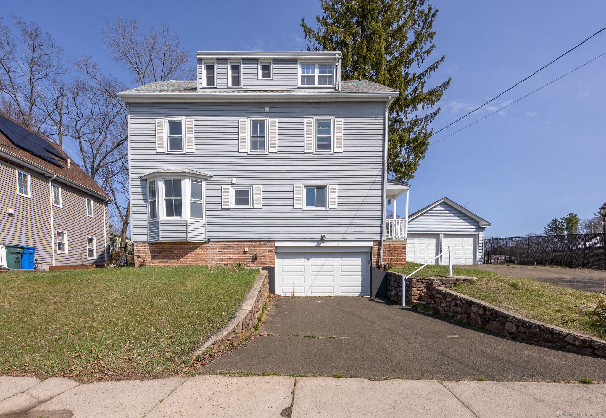 Hamden, CT 06517,17 Park Avenue