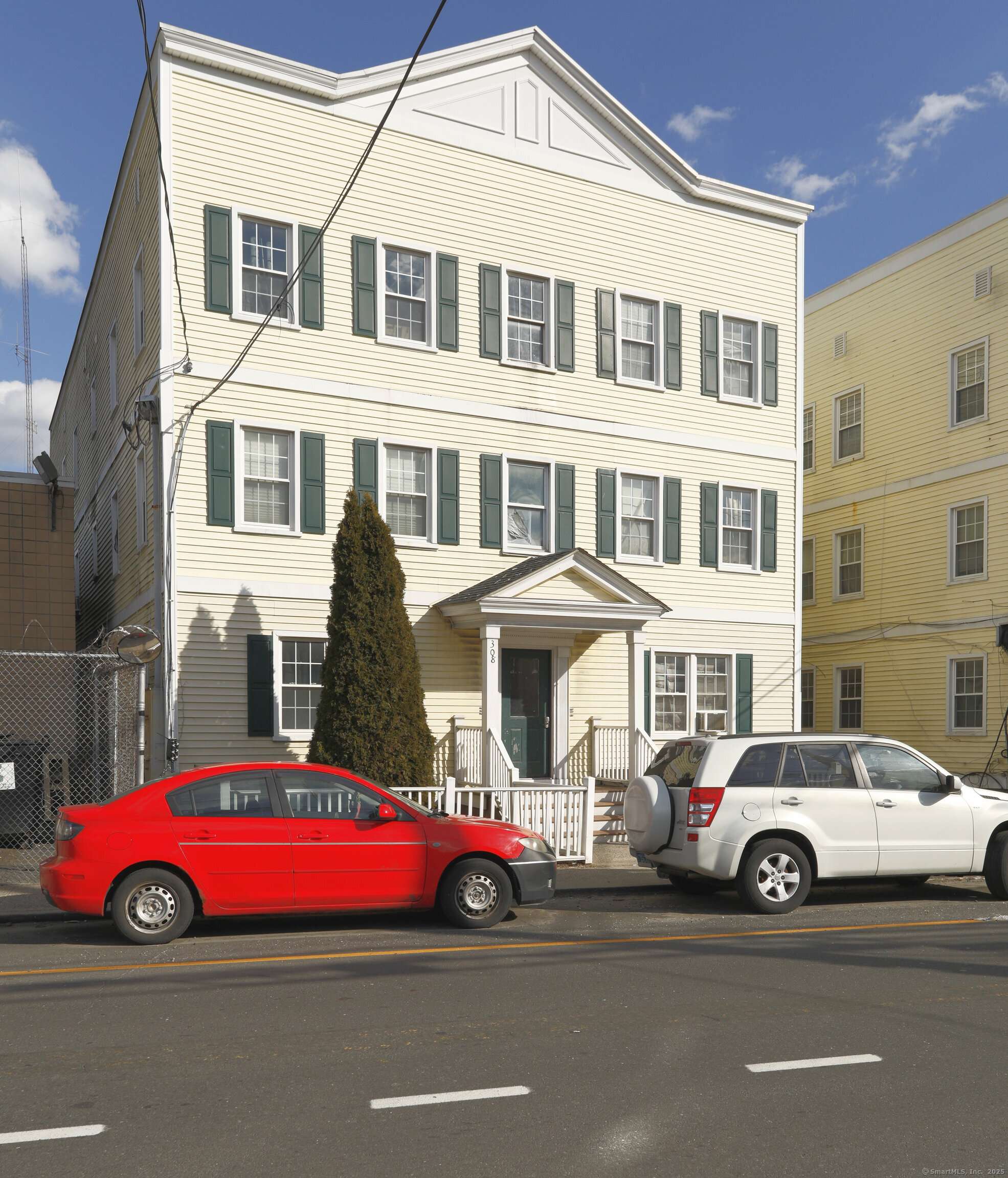 Stamford, CT 06902,312 Greenwich Avenue #3R