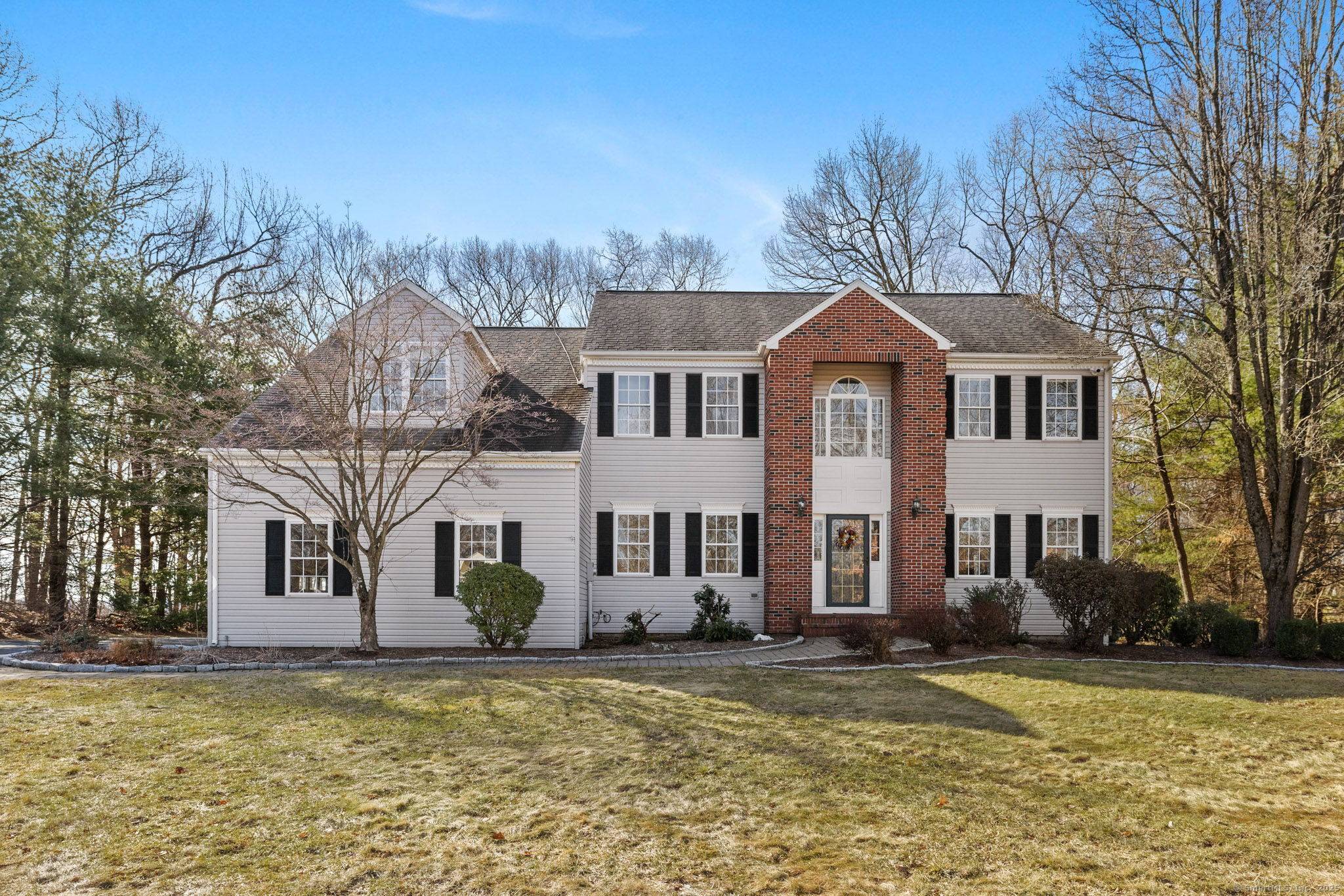 Cheshire, CT 06410,33 Roxbury Court