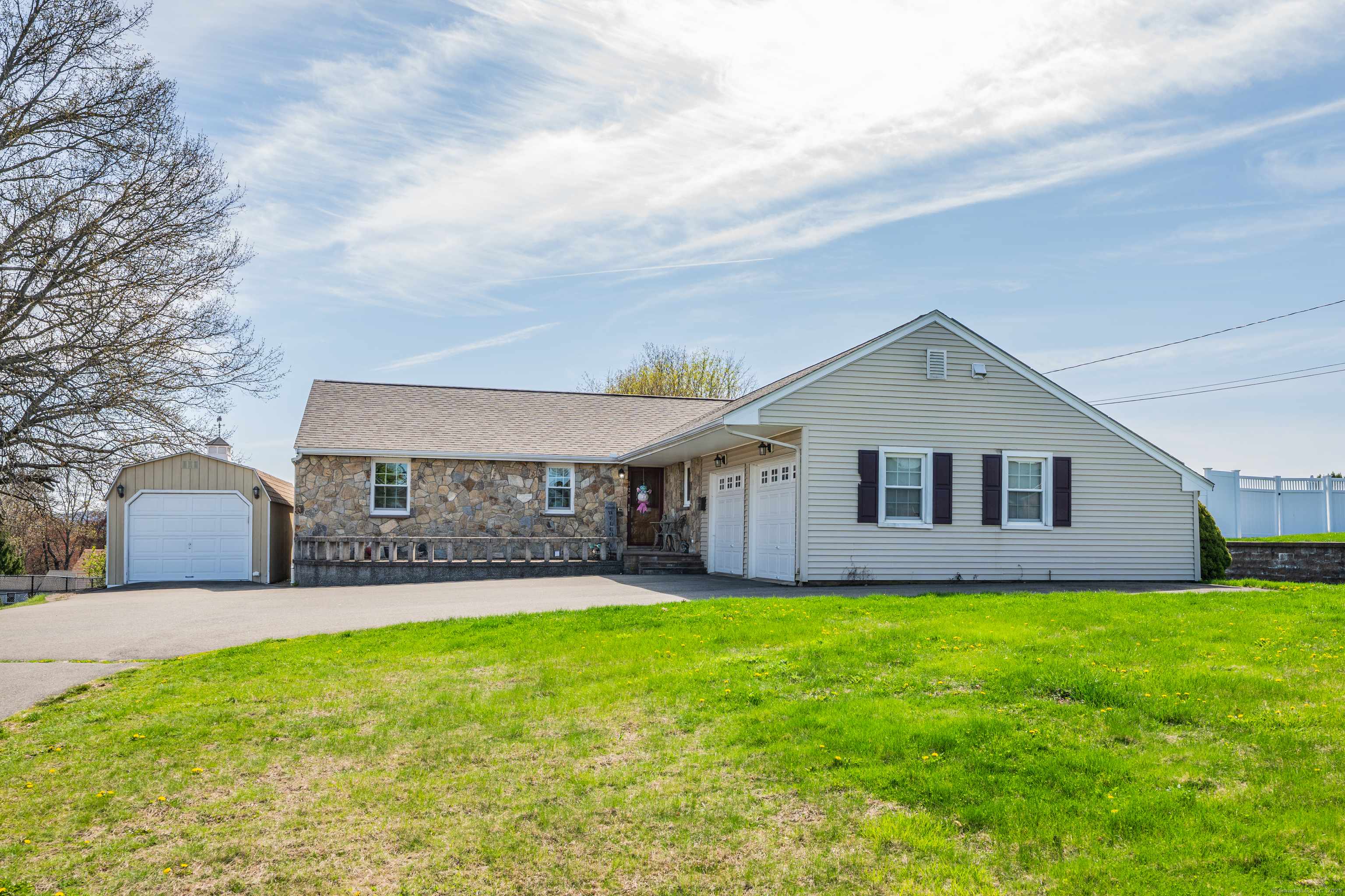 Rocky Hill, CT 06067,726 Maple Street