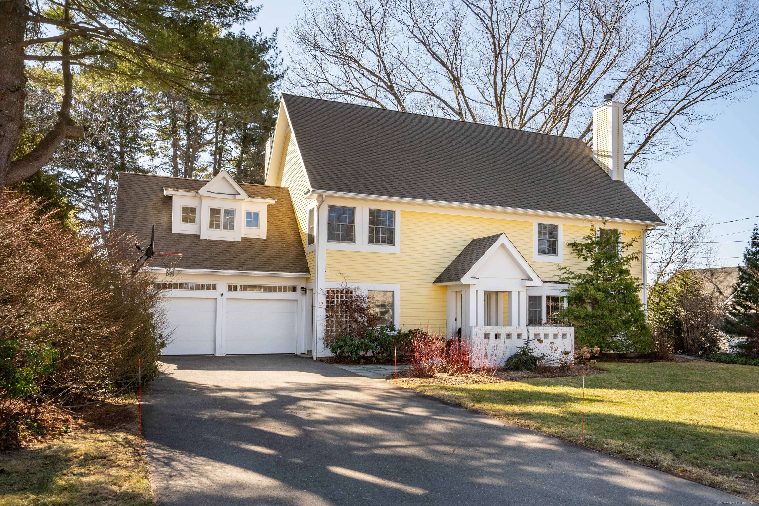 West Hartford, CT 06117,17 Braintree Drive
