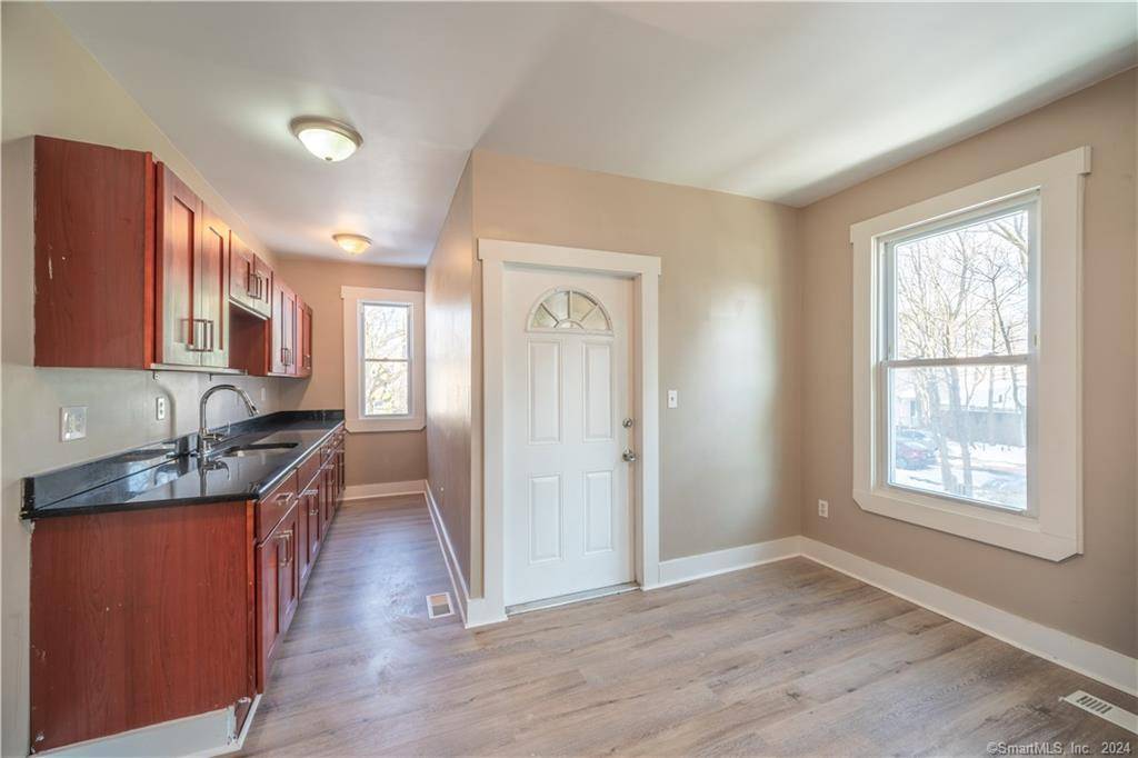 New Haven, CT 06511,759 George Street #2nd Flr