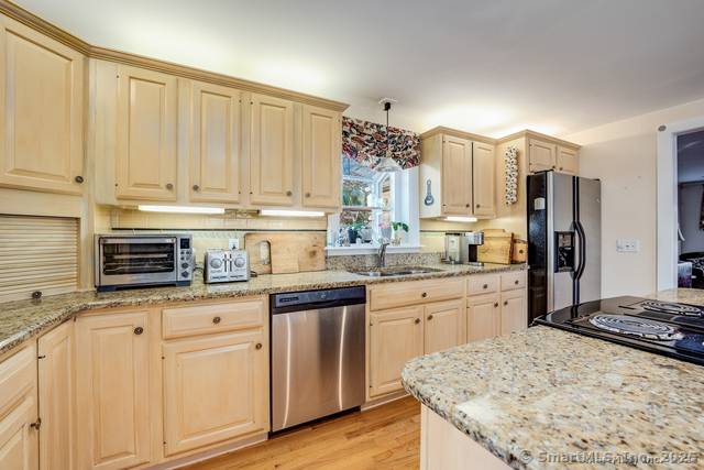 Old Lyme, CT 06371,58 Sill Lane