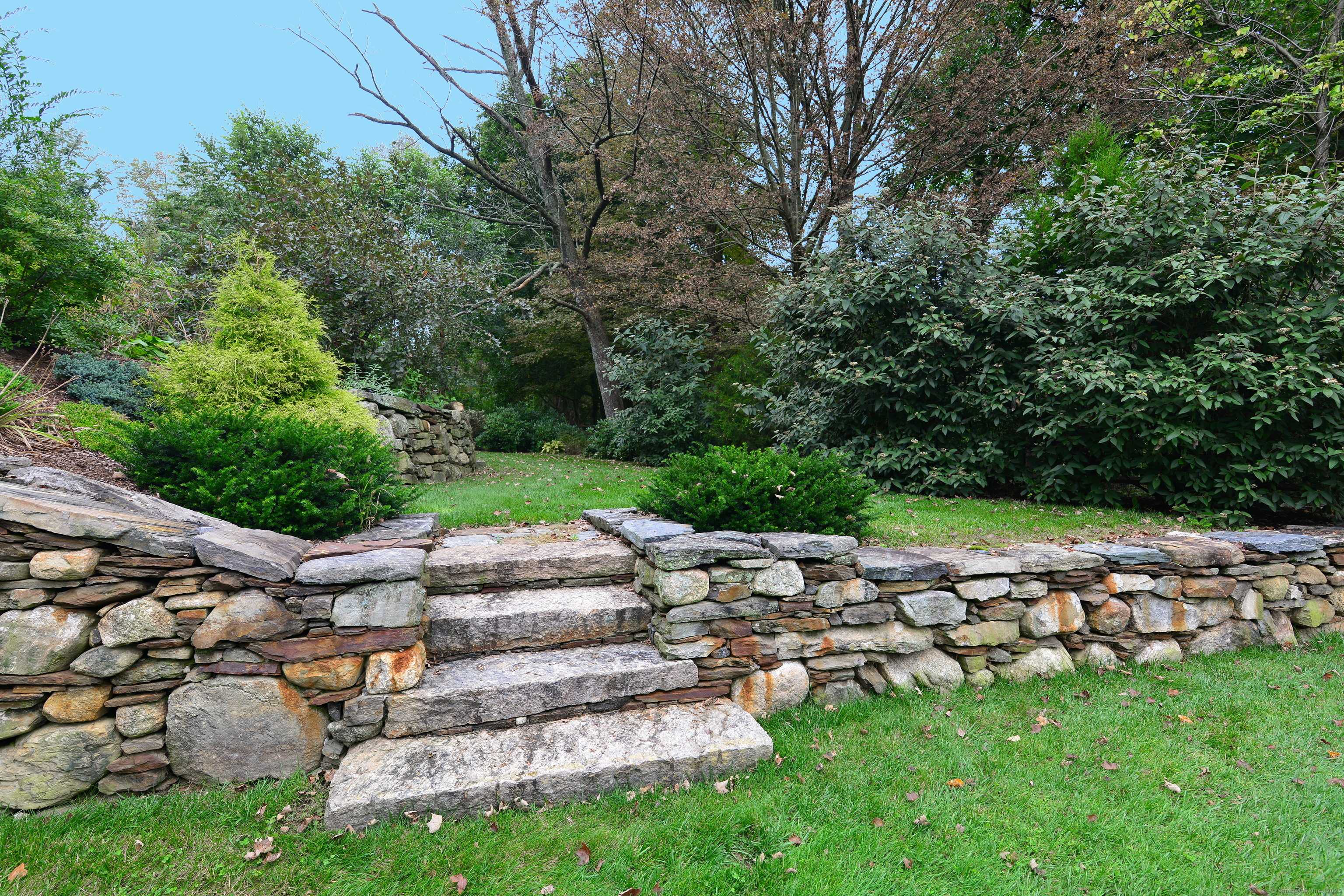 Woodstock, CT 06281,6 and 8 Stone Bridge Road