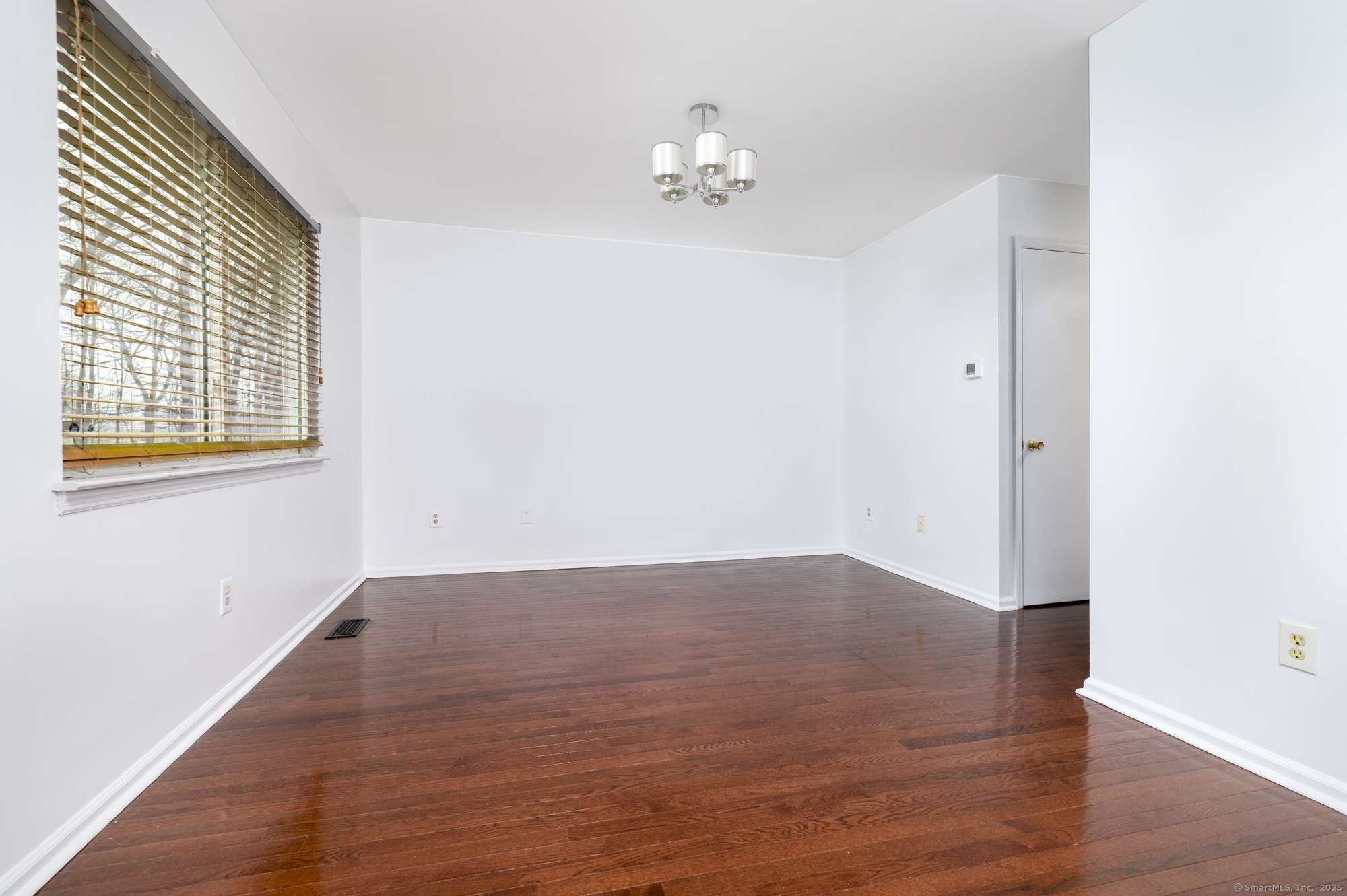 Norwalk, CT 06851,100 Wolfpit Avenue #APT 25