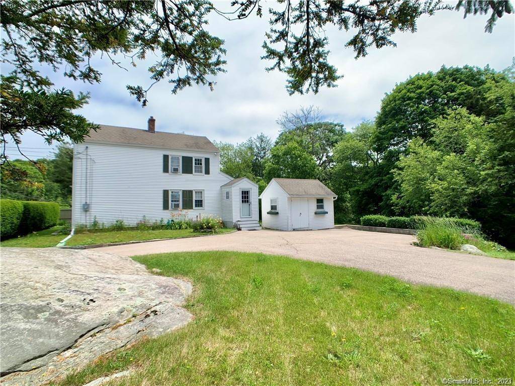 Stonington, CT 06379,284 South Broad Street