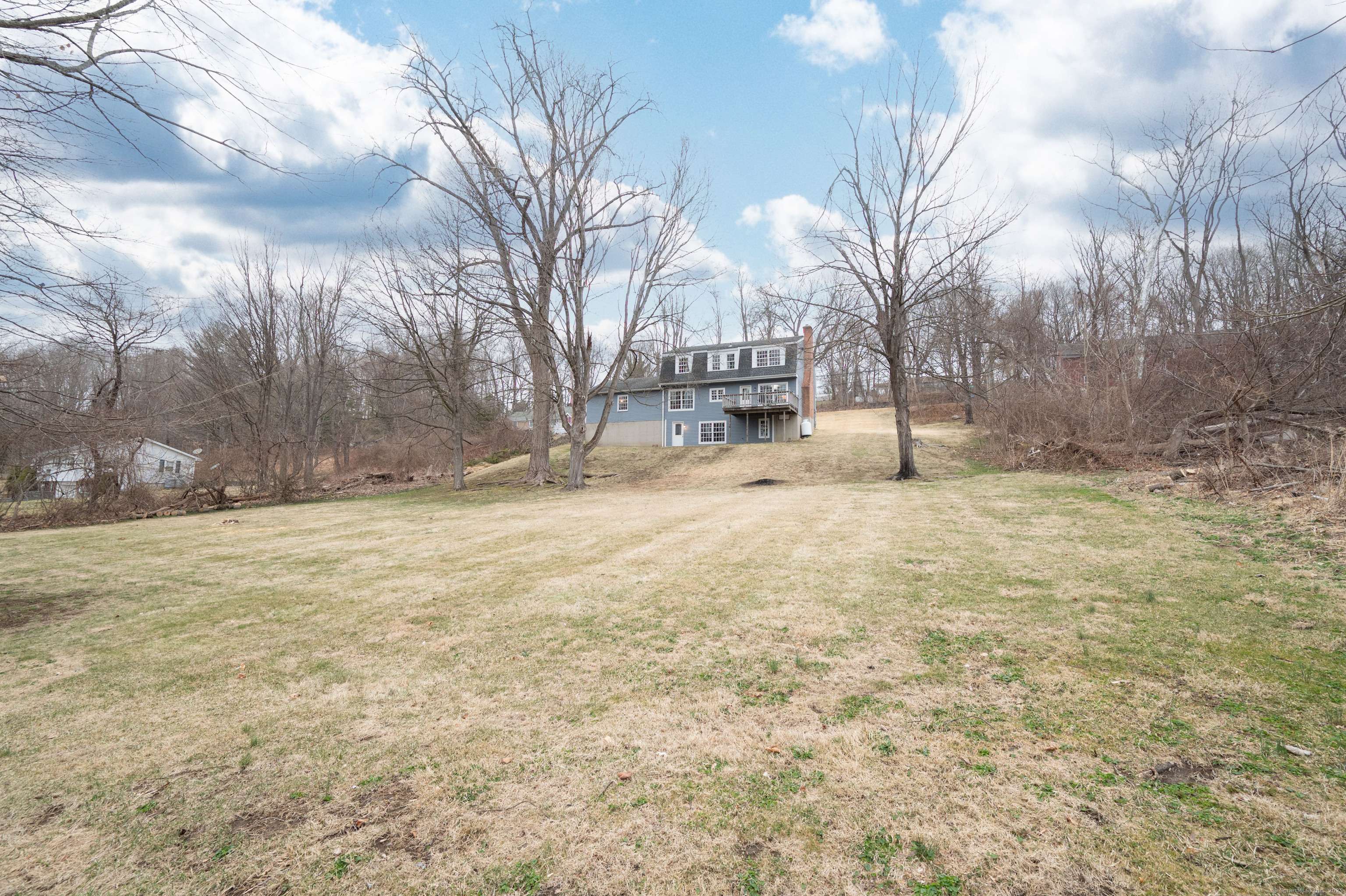 Brookfield, CT 06804,2 Old Middle Road