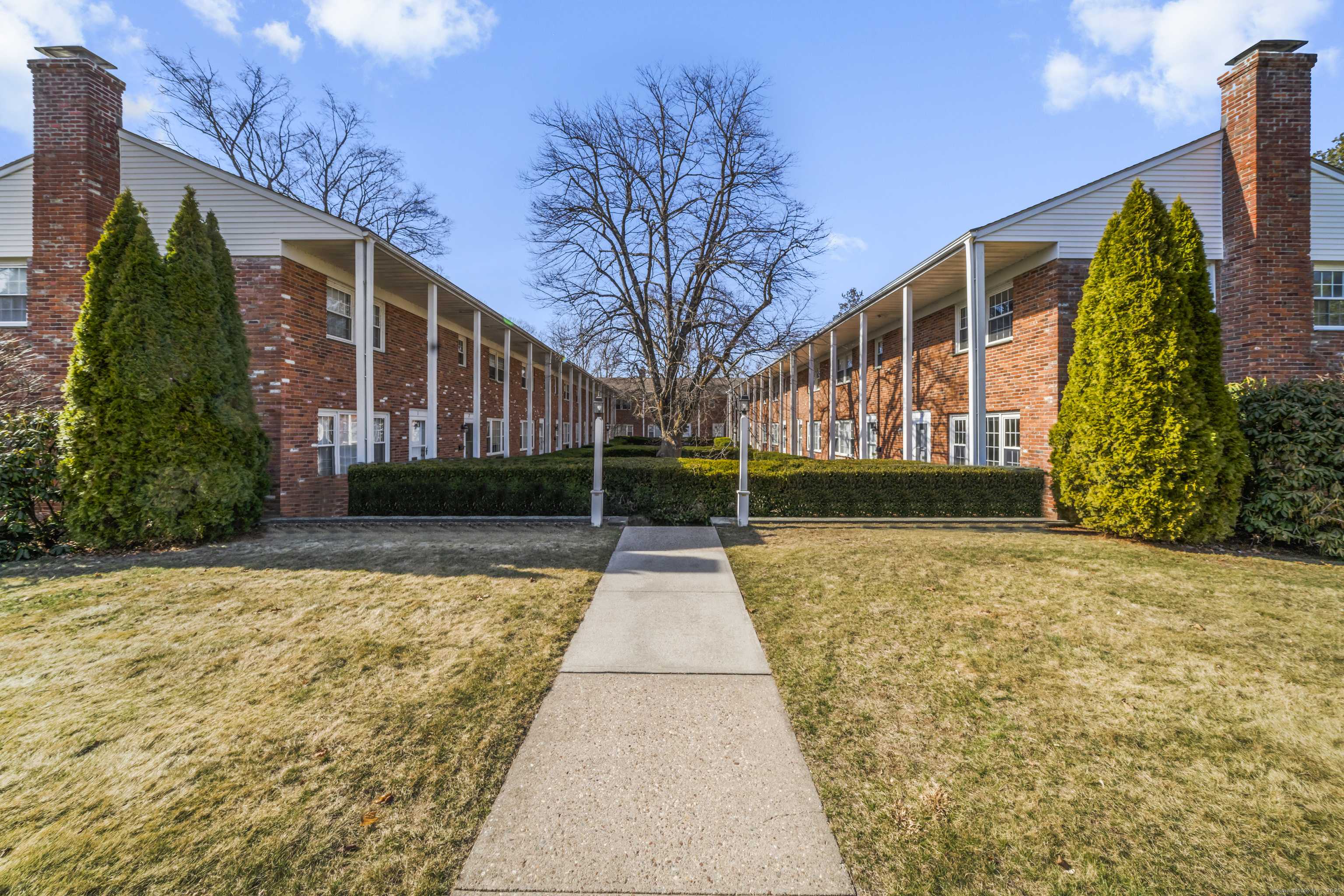 Farmington, CT 06032,44 Garden Street #APT 15