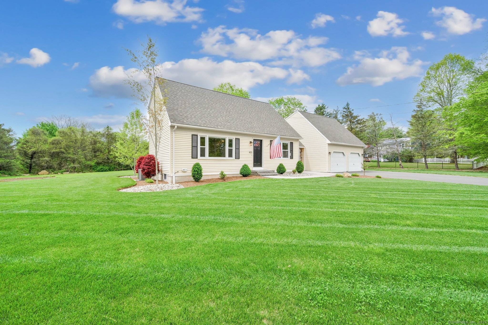 Tolland, CT 06084,403 Buff Cap Road